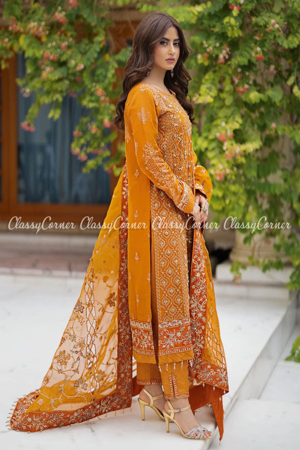 pakistani wedding party outfits