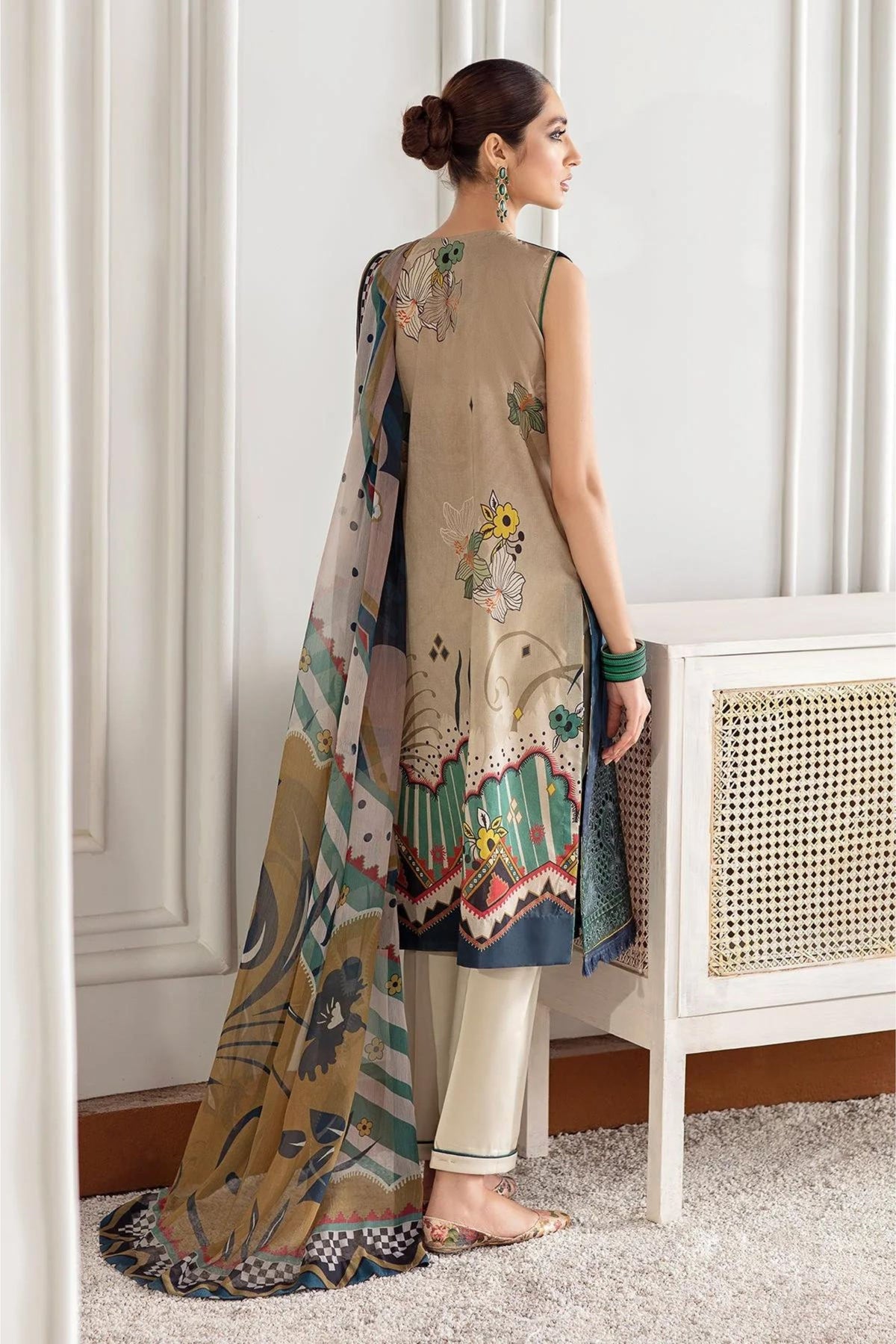 Women&#39;s Semi Formal Wear For Pakistani Events