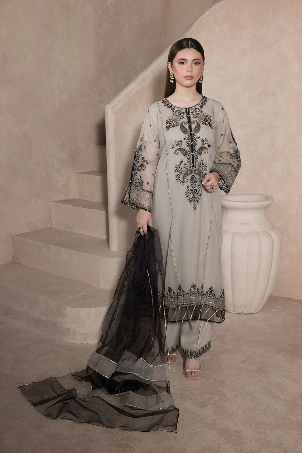 Pakistani Party Wear Dresses Online