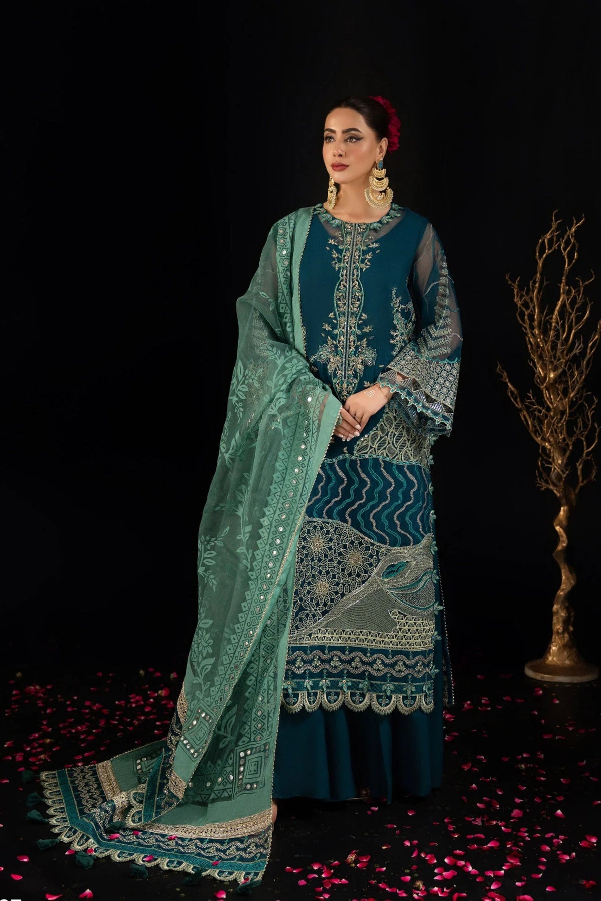 Pakistani Party Wear Dresses Online