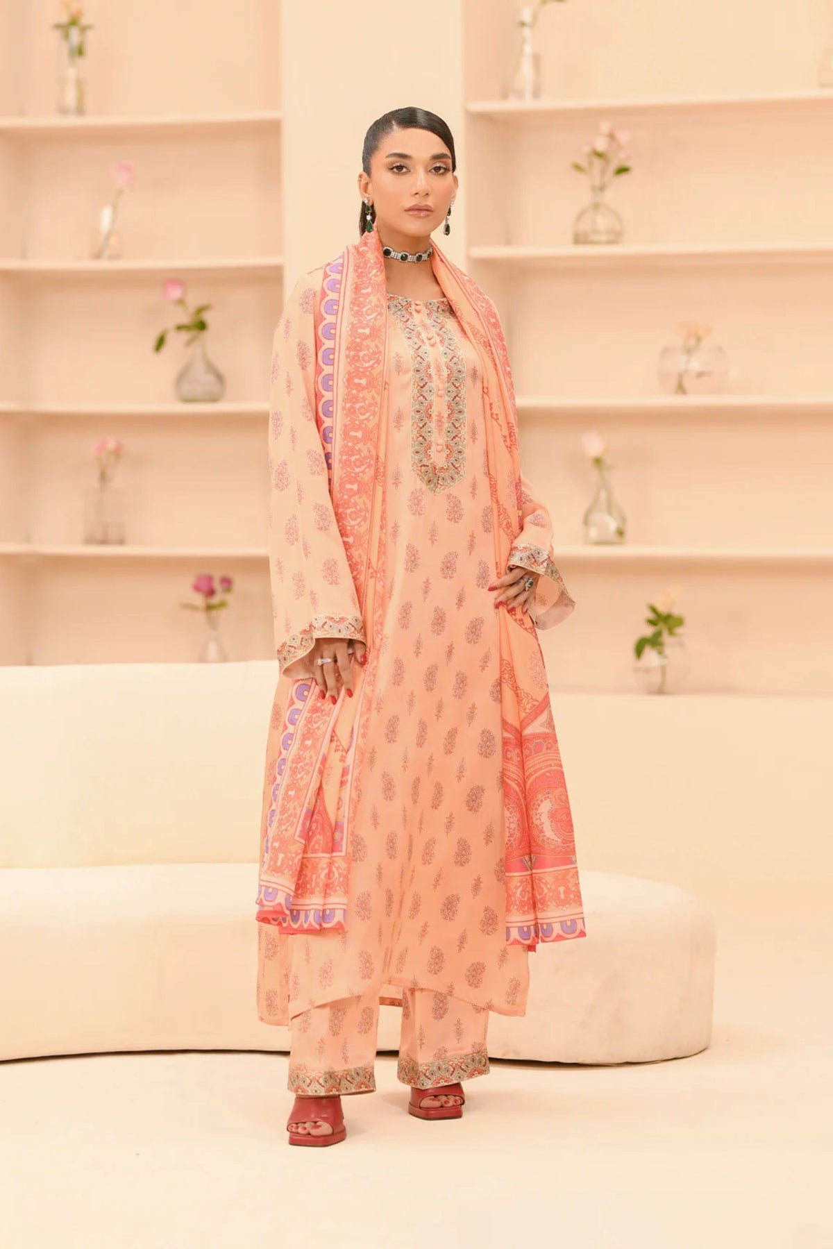 Pakistani Formal Outfits For Ladies