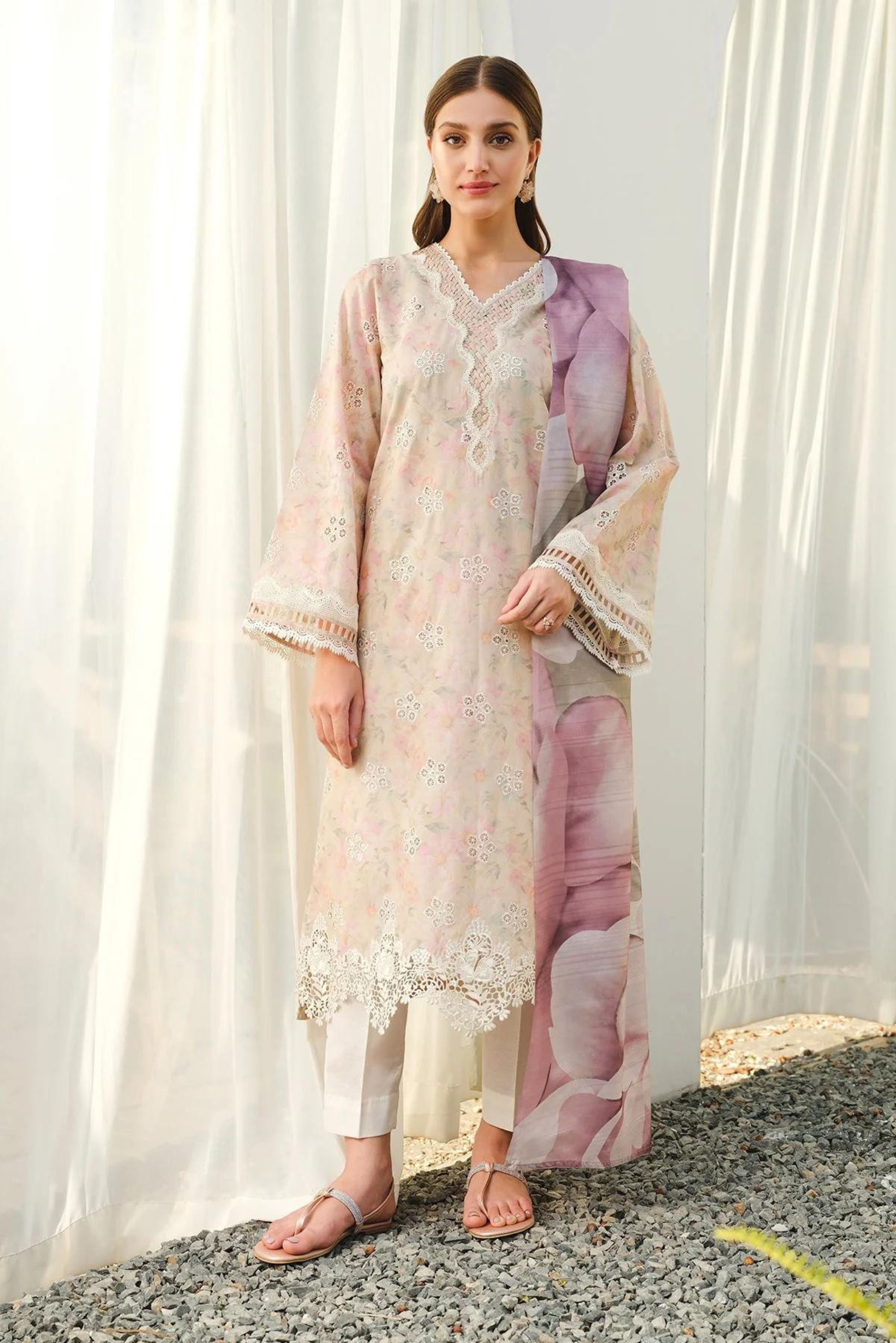 Women's Formal Wear For Pakistani Parties