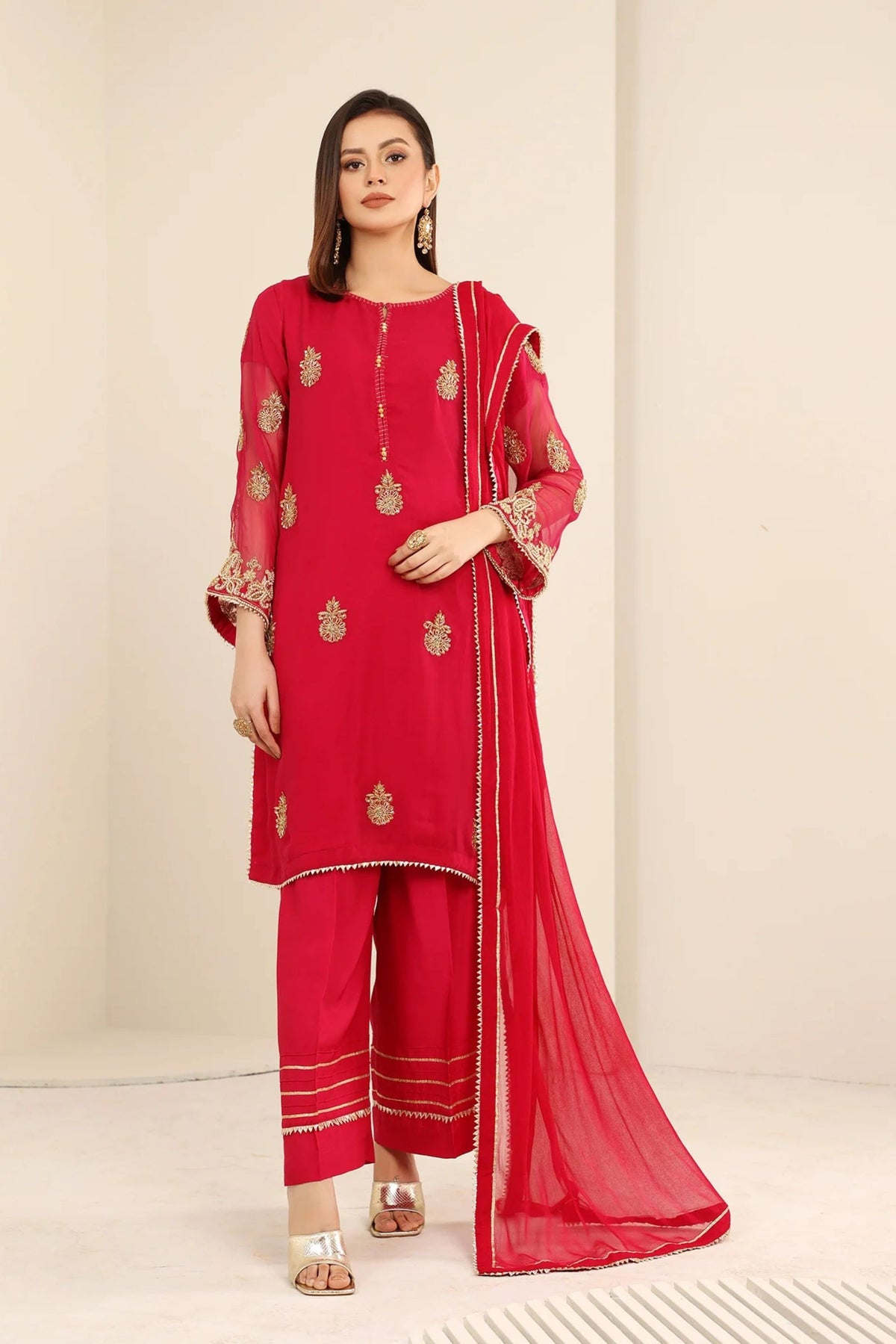 Pakistani Readymade Suits Online