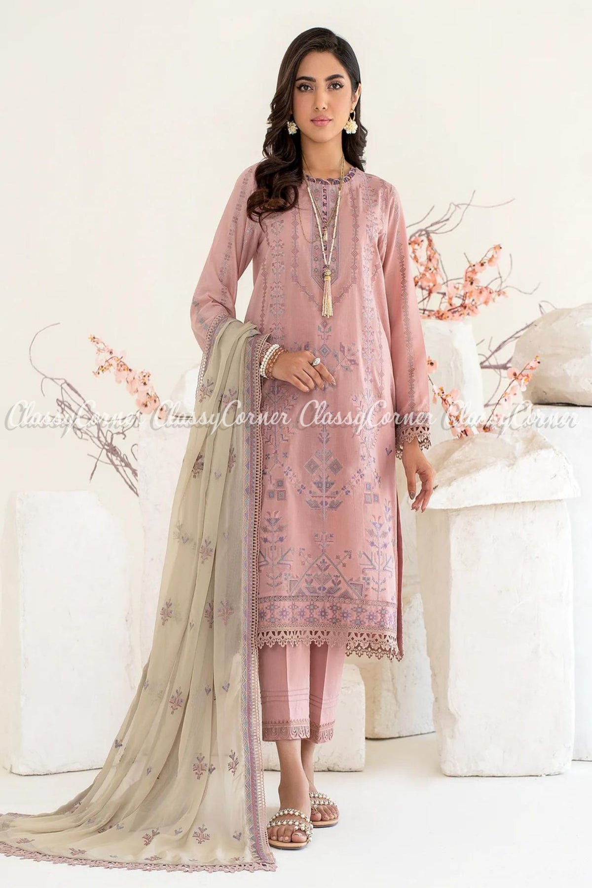 Mauve Pink Lawn Embroidered Casual Wear Salwar Kameez