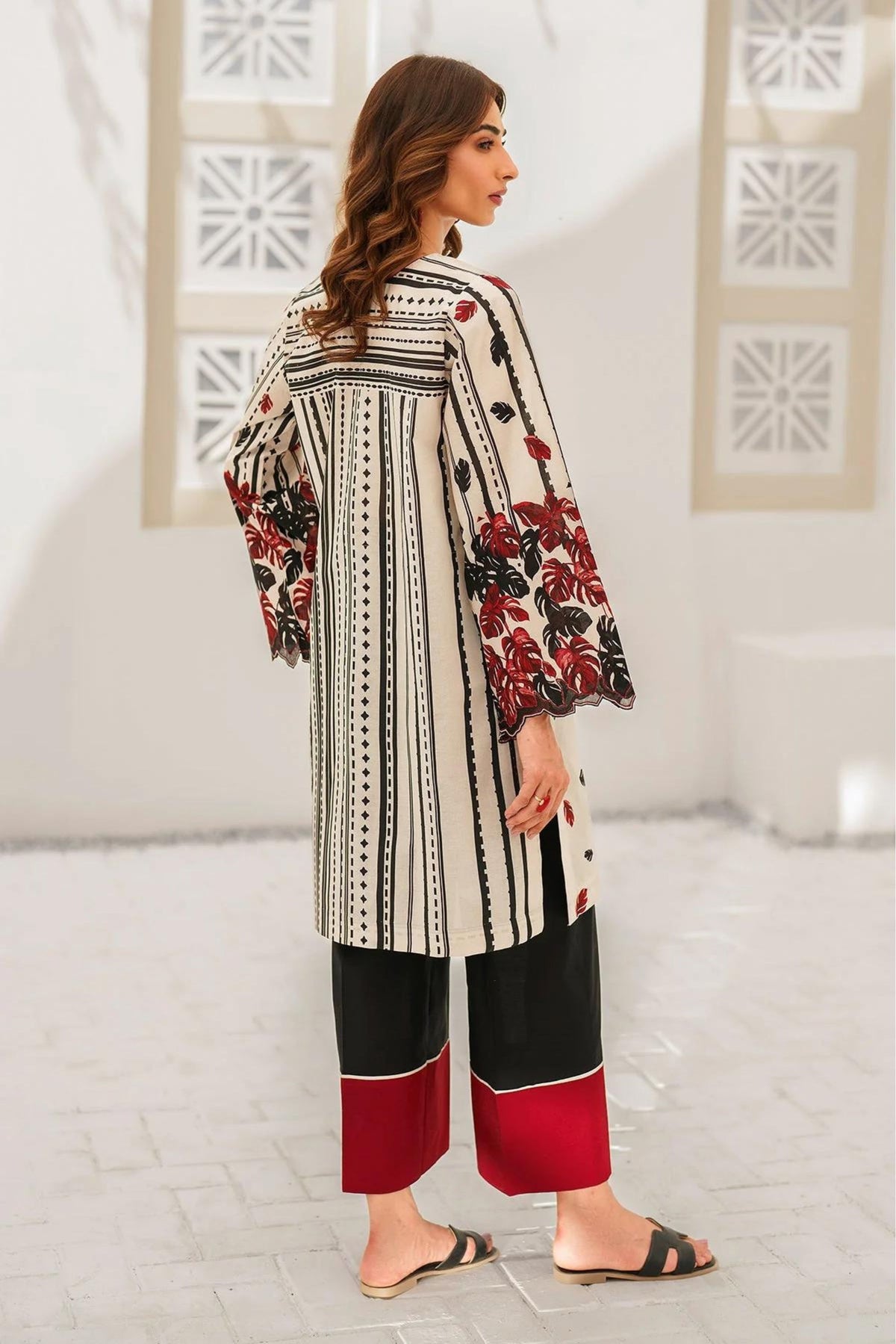 Women Lawn Suits UK