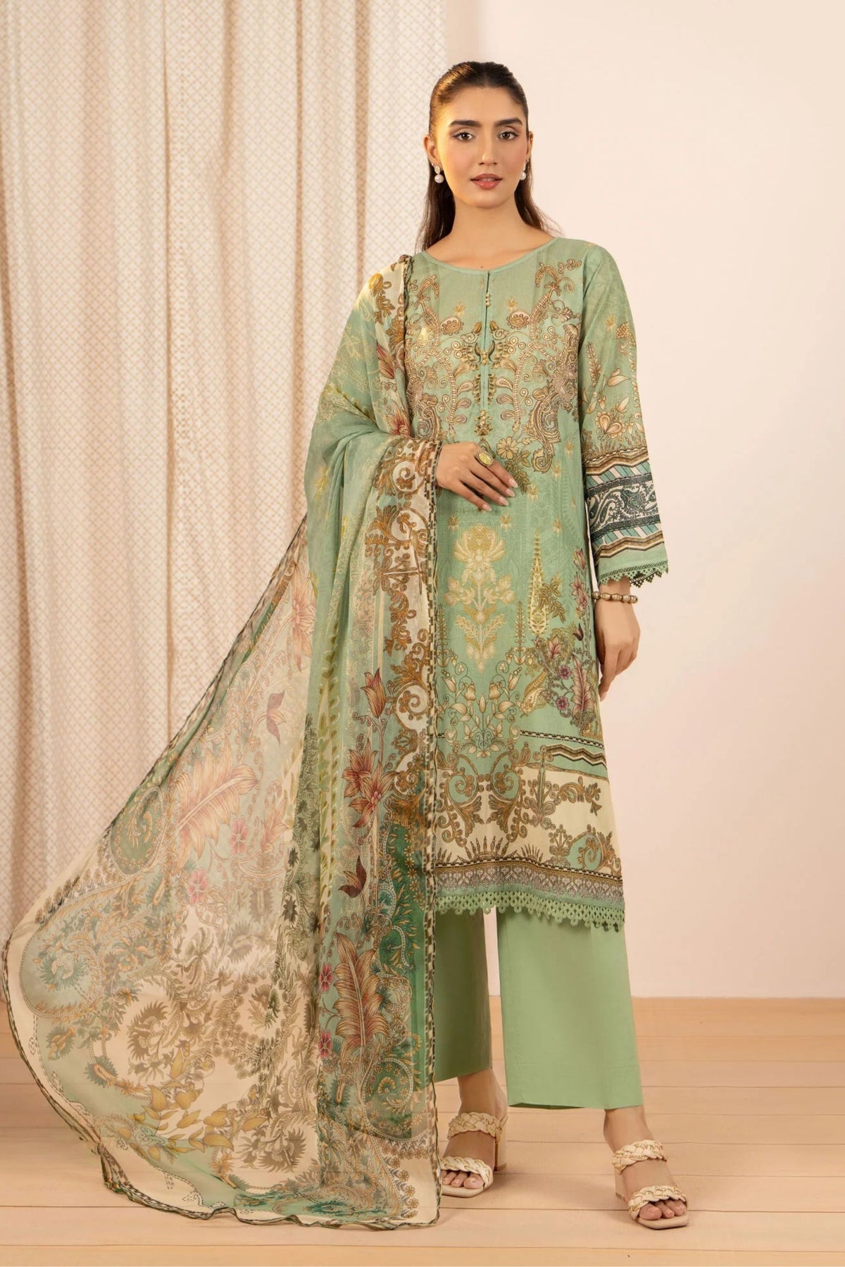 Formal Pakistani Suits For Ladies In Sydney