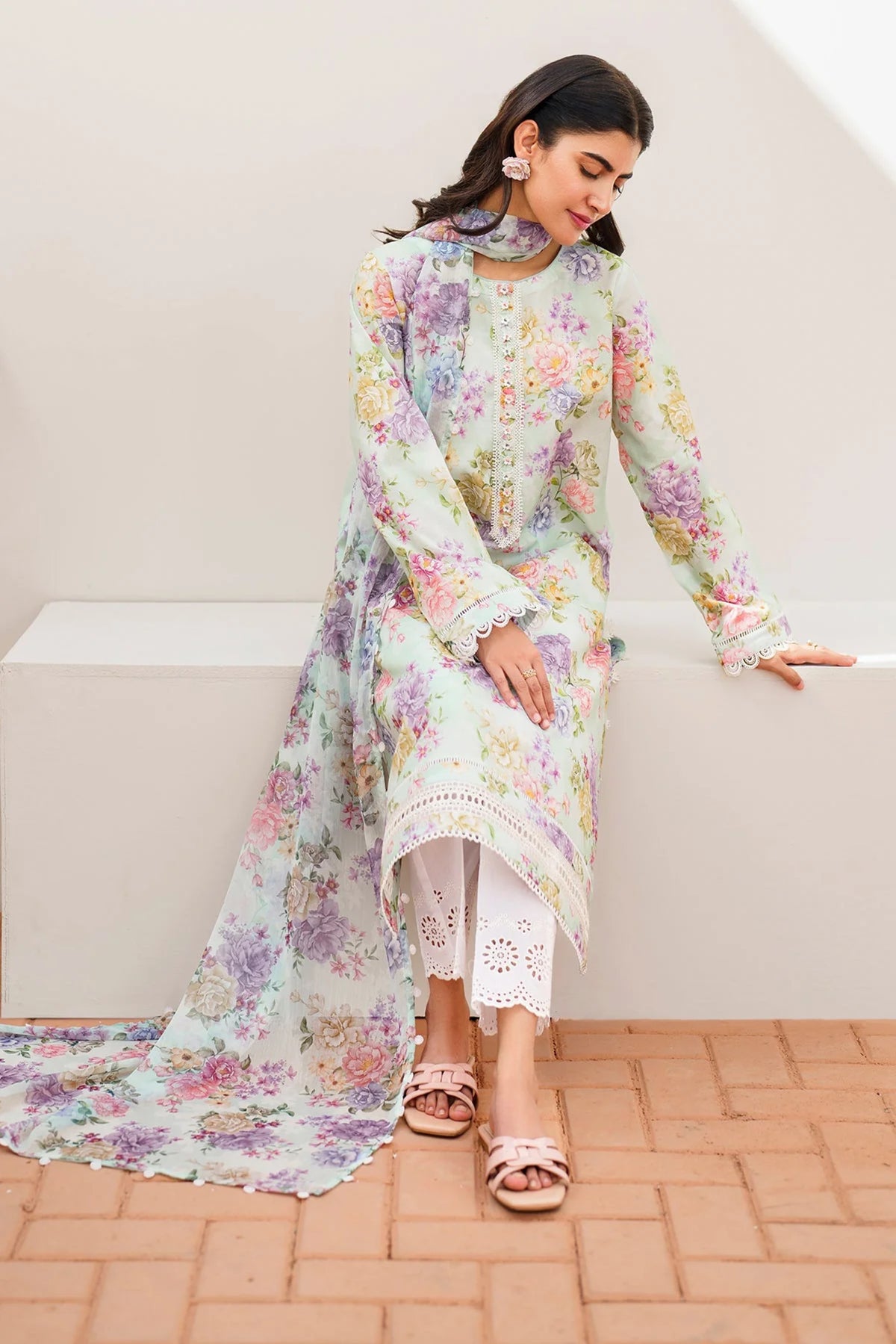 Pakistani Lawn Suits in Sydney Australia