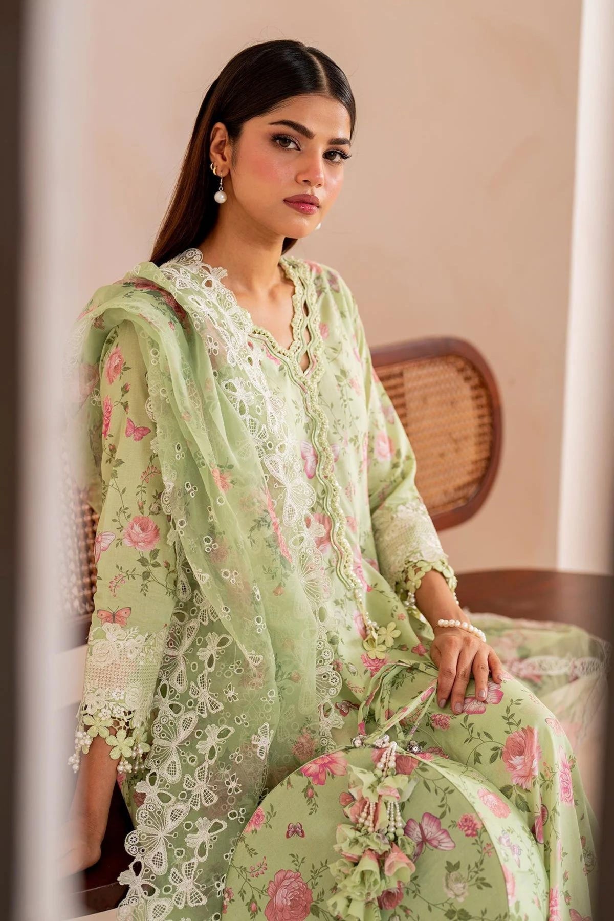  Pakistani Lawn Suits online