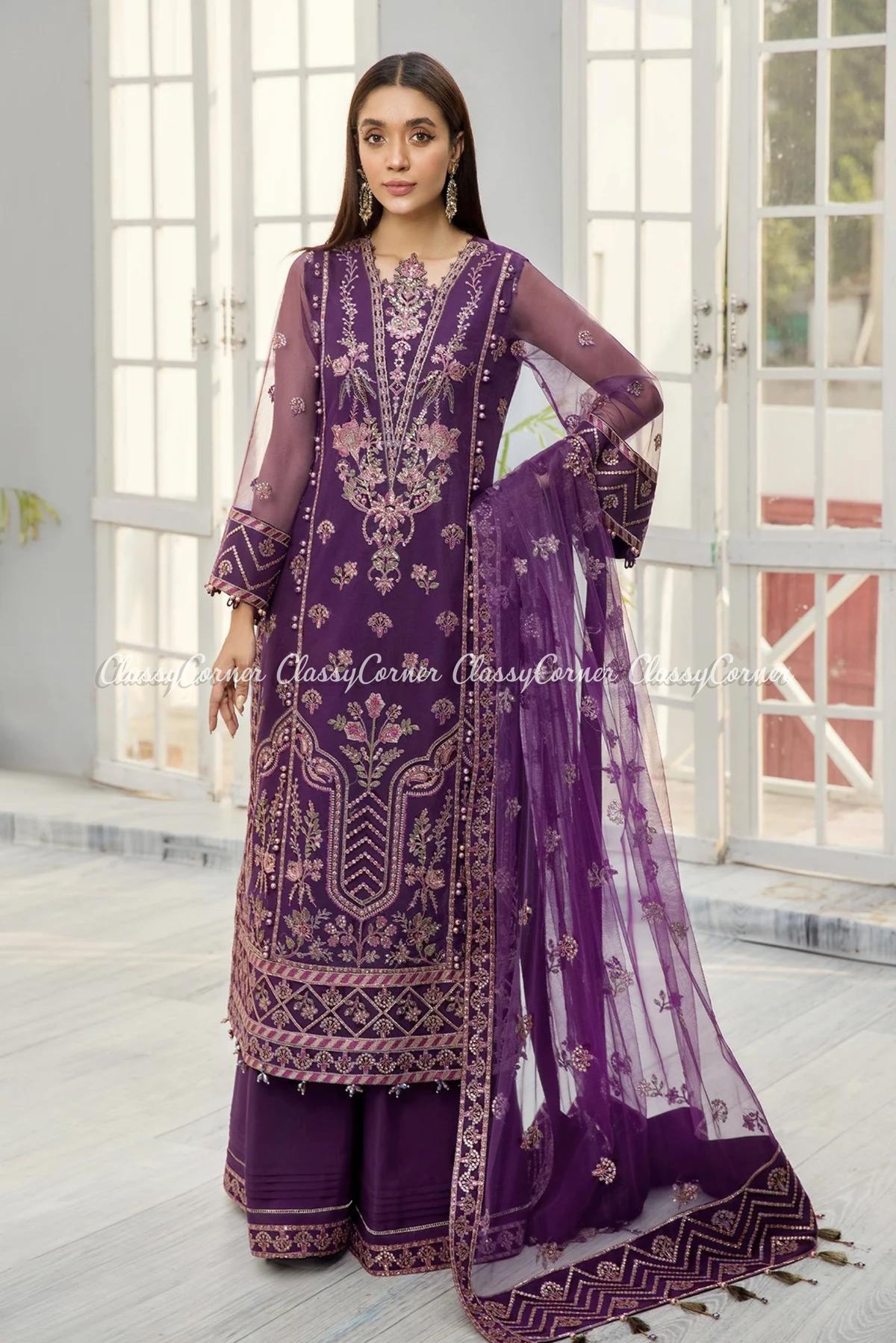 pakistani ladies wedding outfits