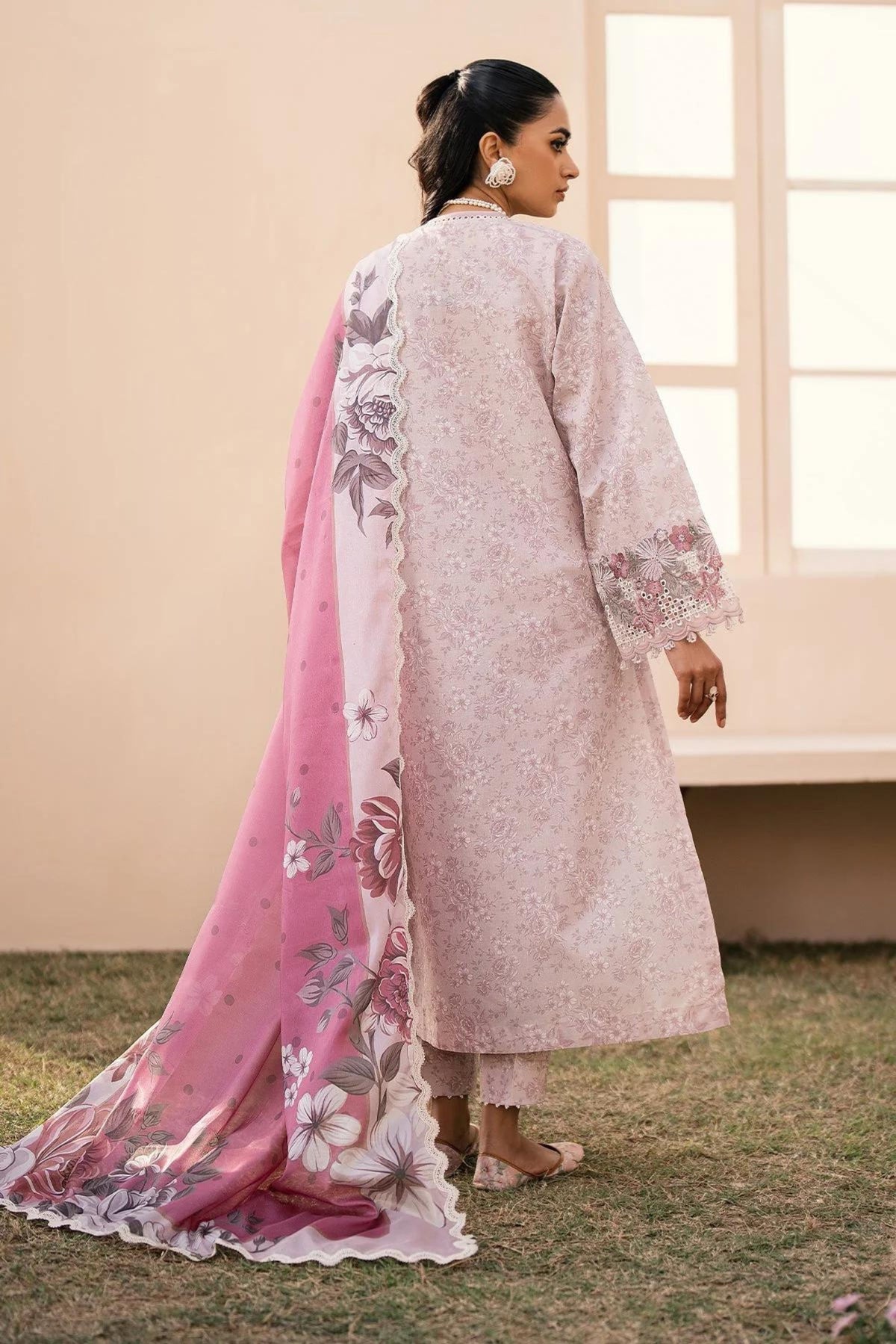 Formal Pakistani Lawn Suits For Ladies