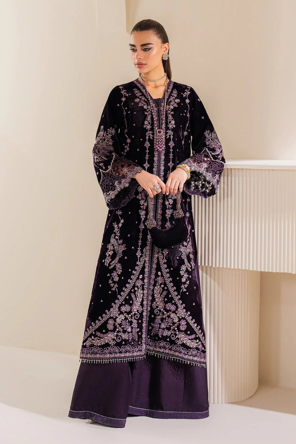 Pakistani Velvet Outfits Online