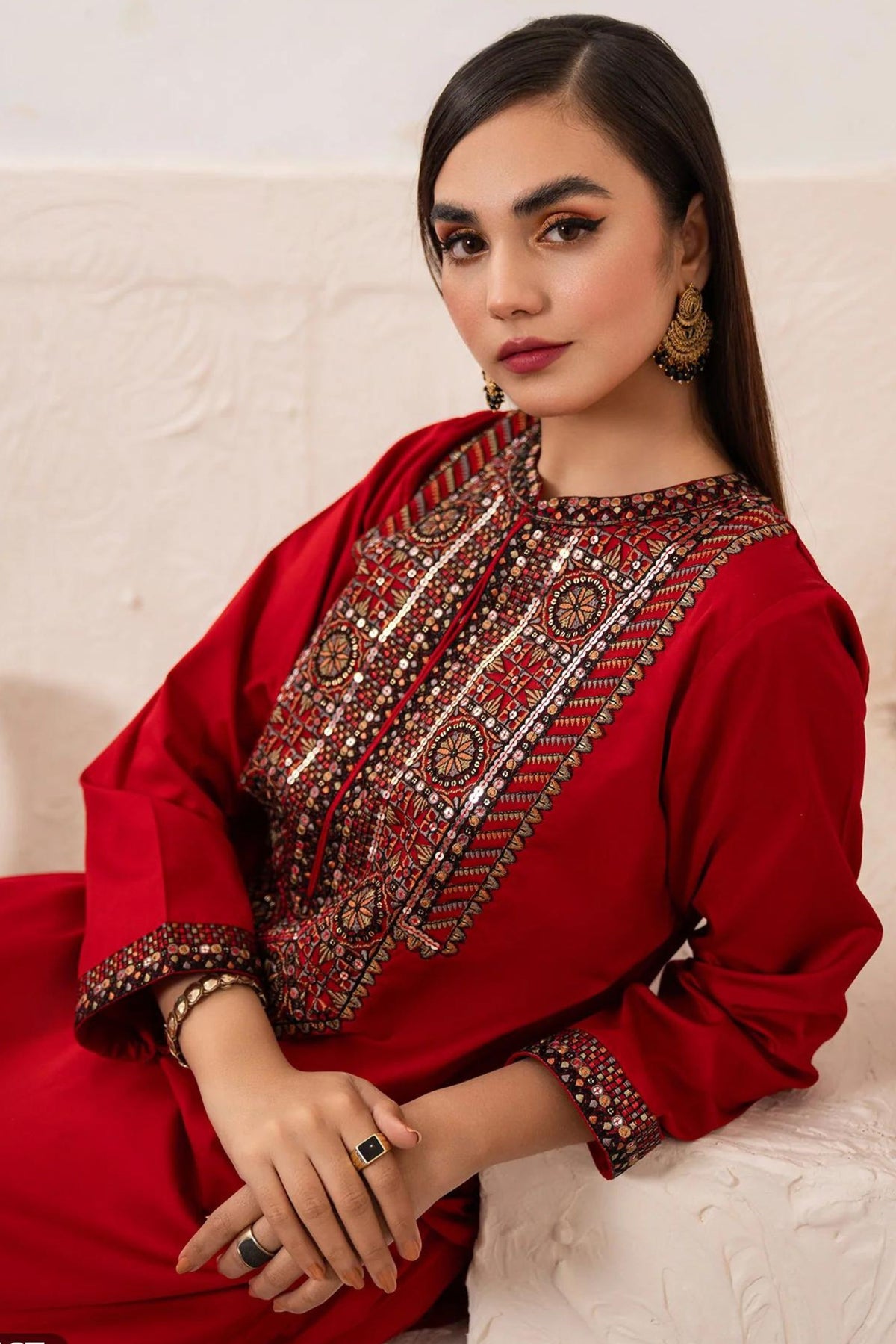 Women Pakistani Suits for Get Togethers