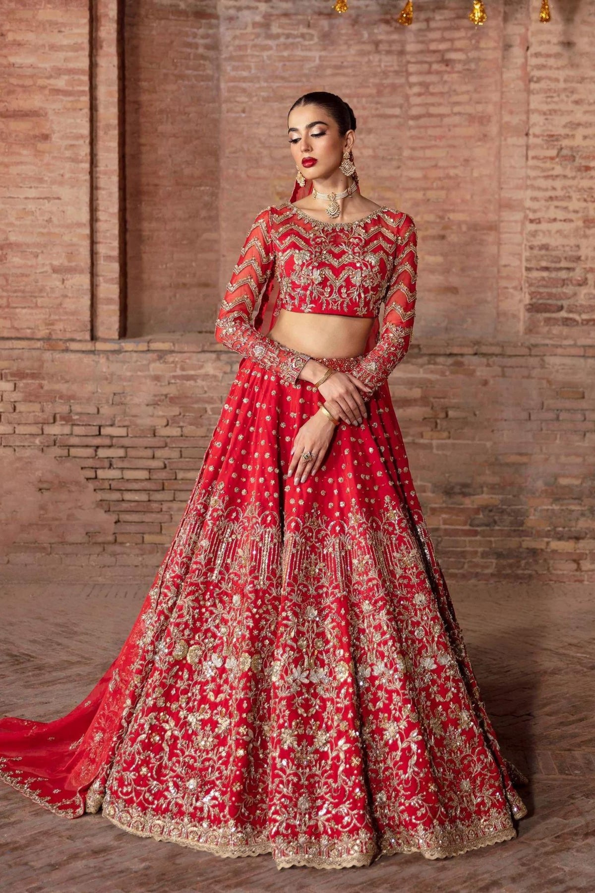 Latest Pakistani Wedding Outfits