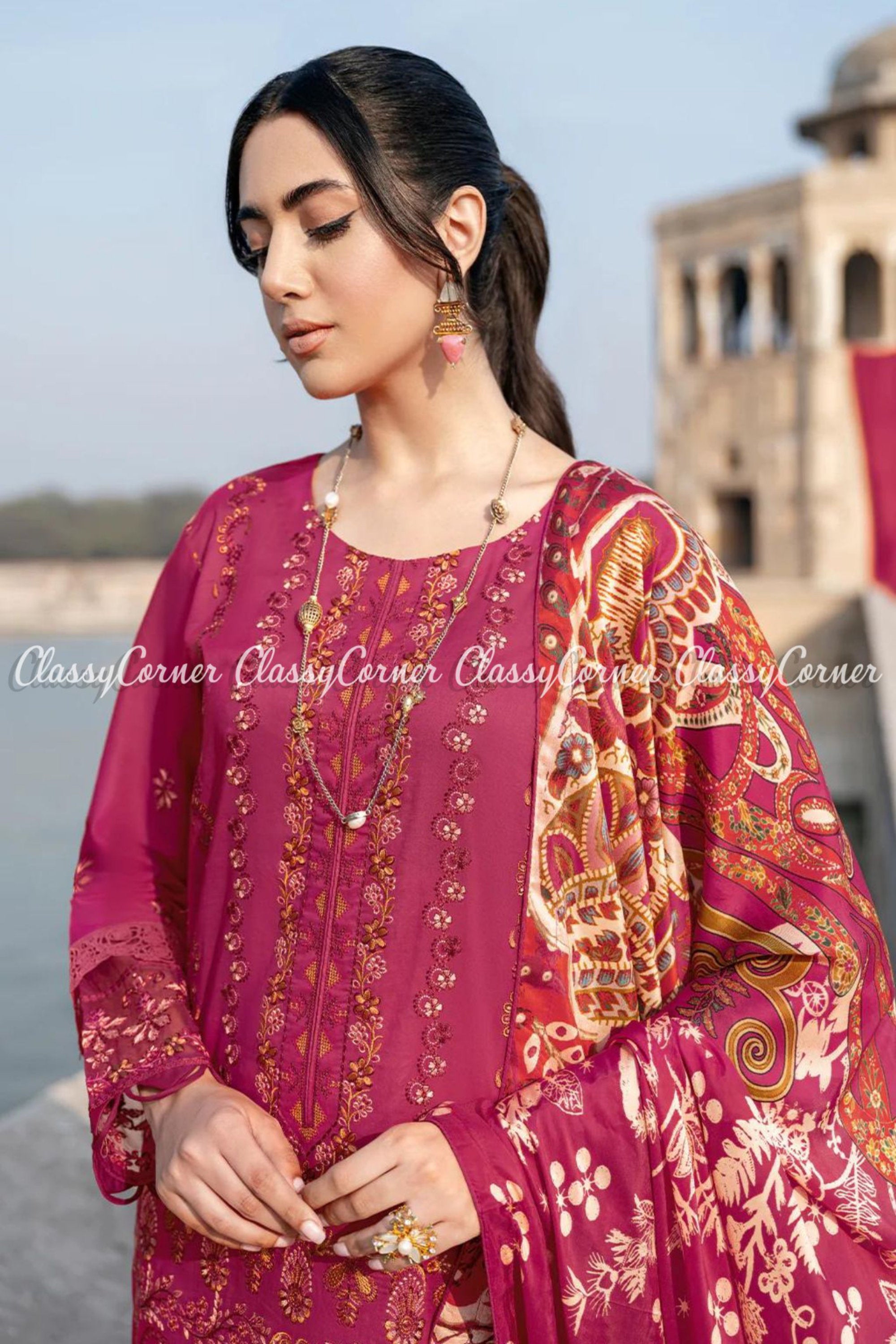 Elegant Pakistani Wedding Dresses & Bridal Dresses Online