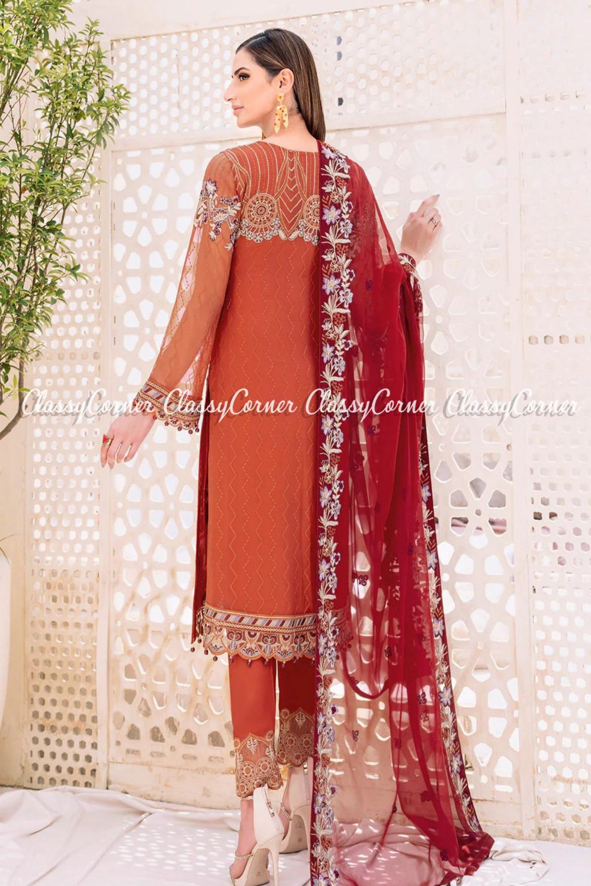 pakistani wedding party outfits