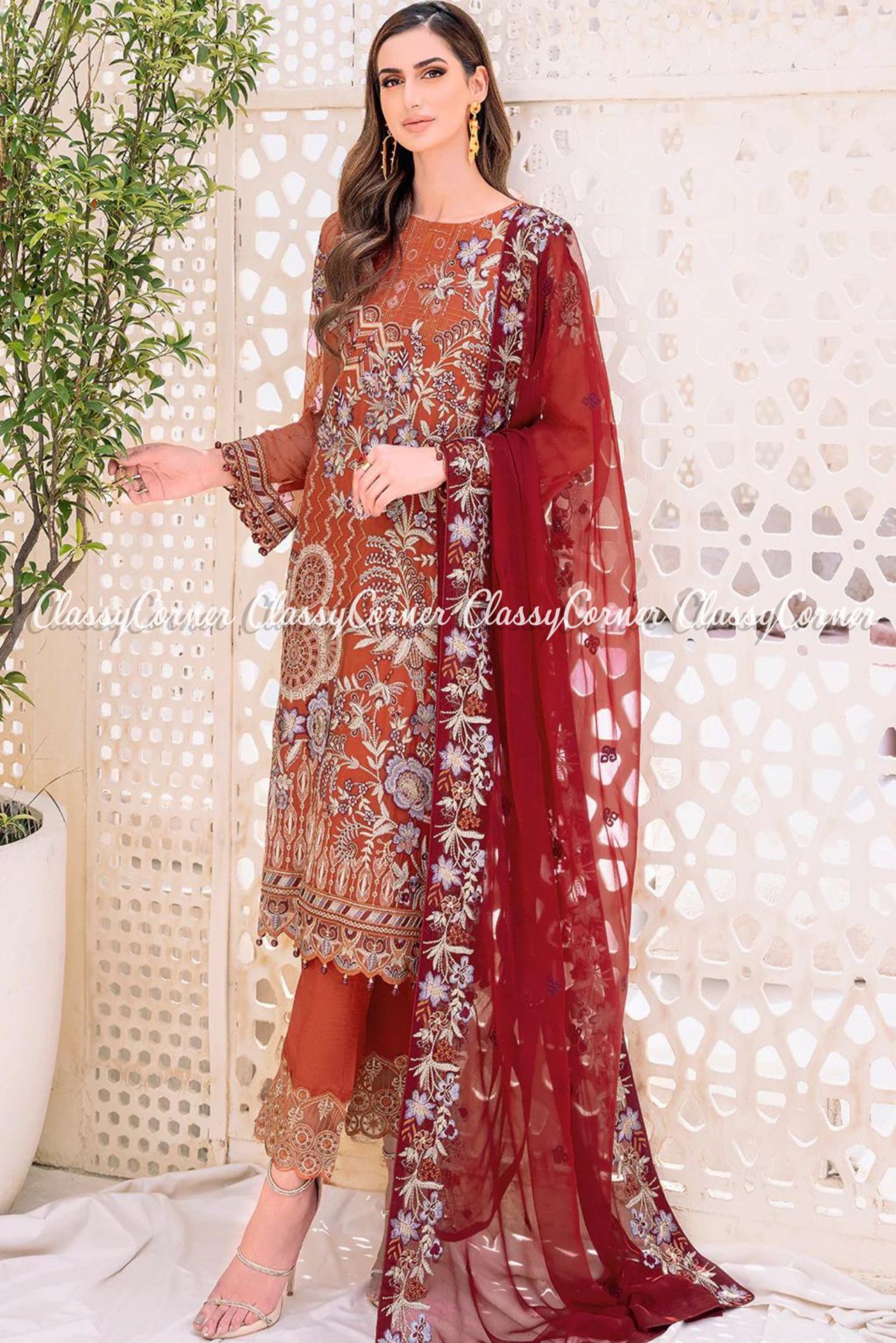 pakistani wedding party outfits