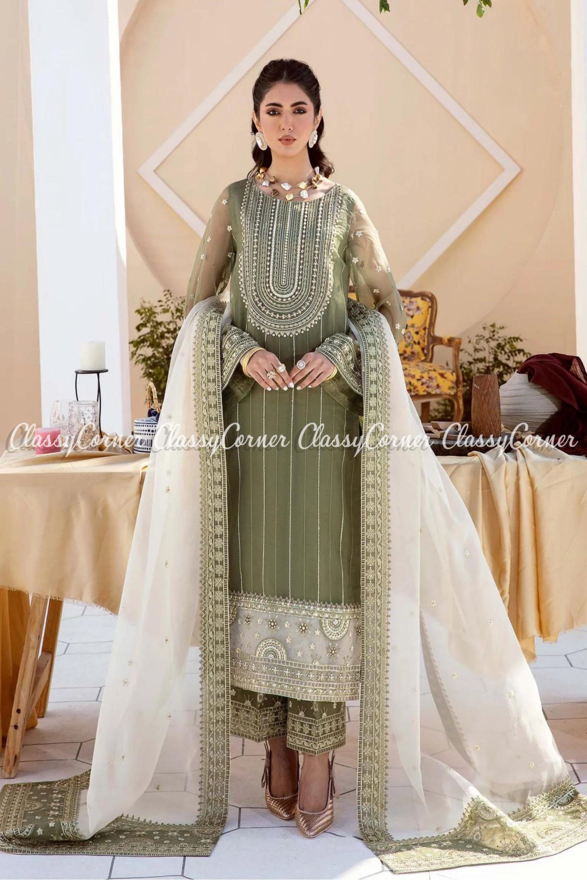 Light party store wear dresses pakistani