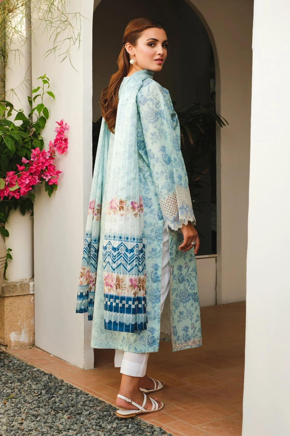 formal wear pakistani outfits