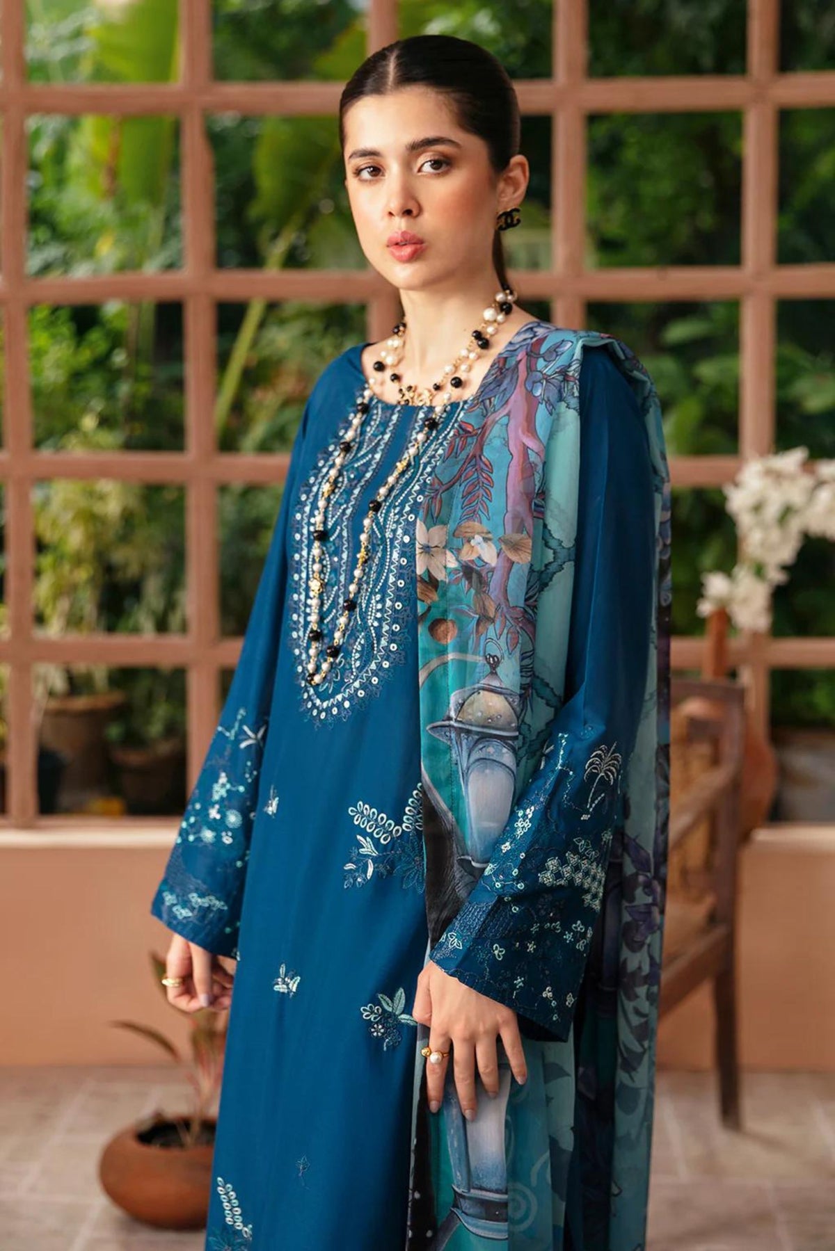 Latest Pakistani Semi Formal Suits 2024