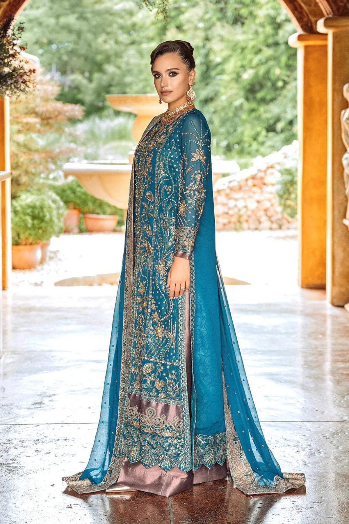 Pakistani Wedding Outfits For Ladies 