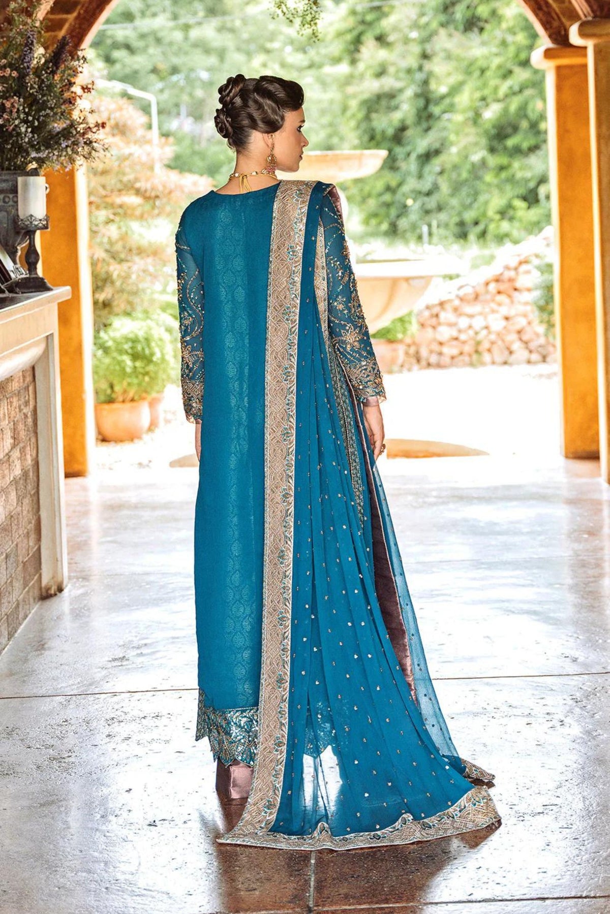 Pakistani Wedding Outfits For Ladies 