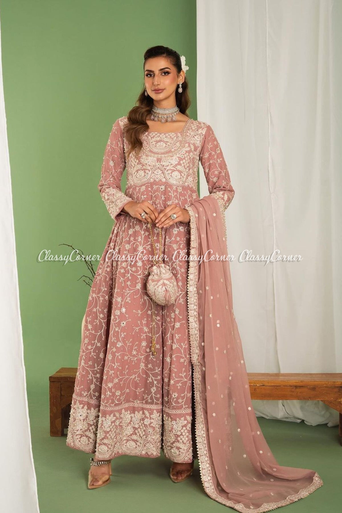 Pakistani Wedding Party Outfits