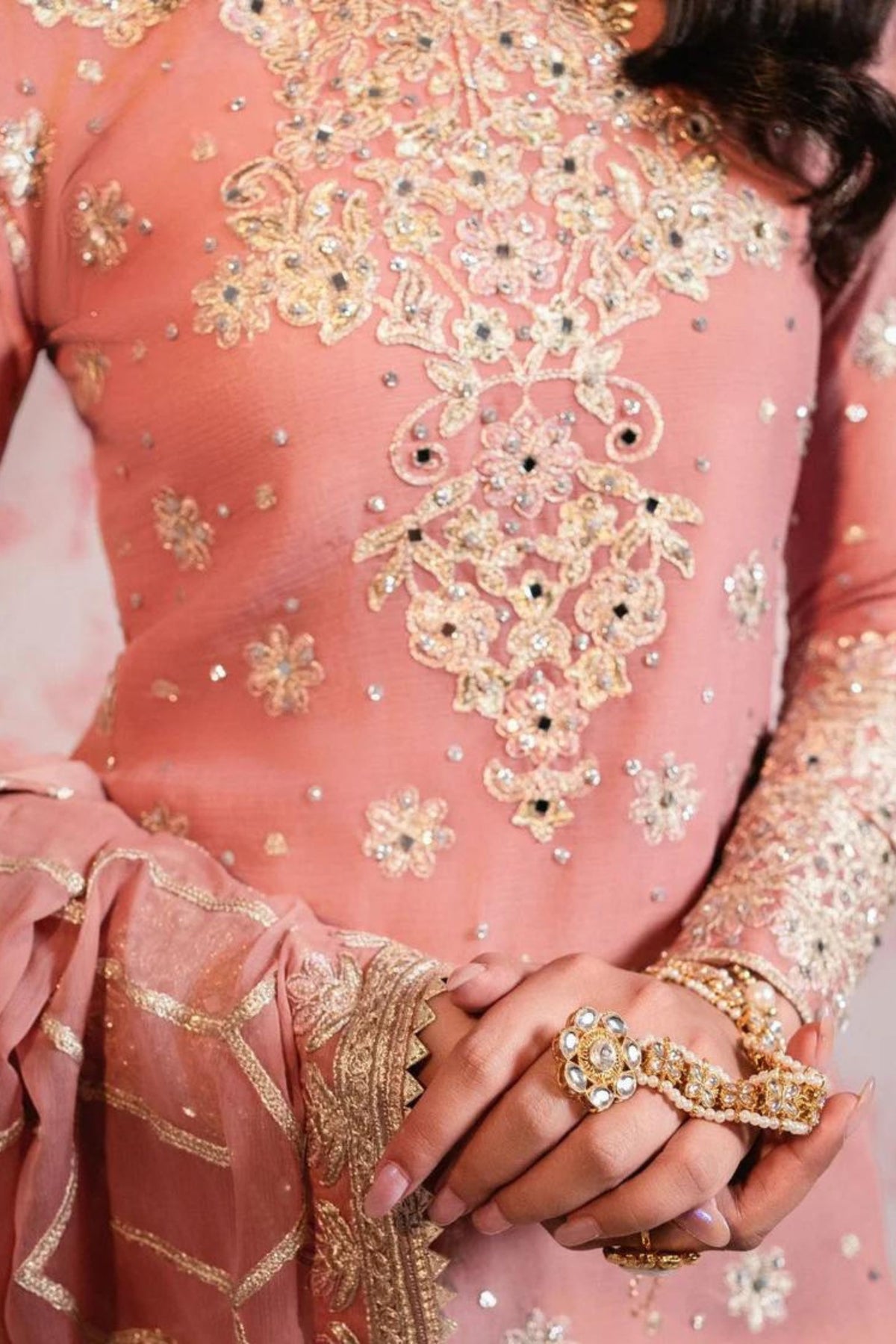 Pakistani Wedding Outfits For Guests