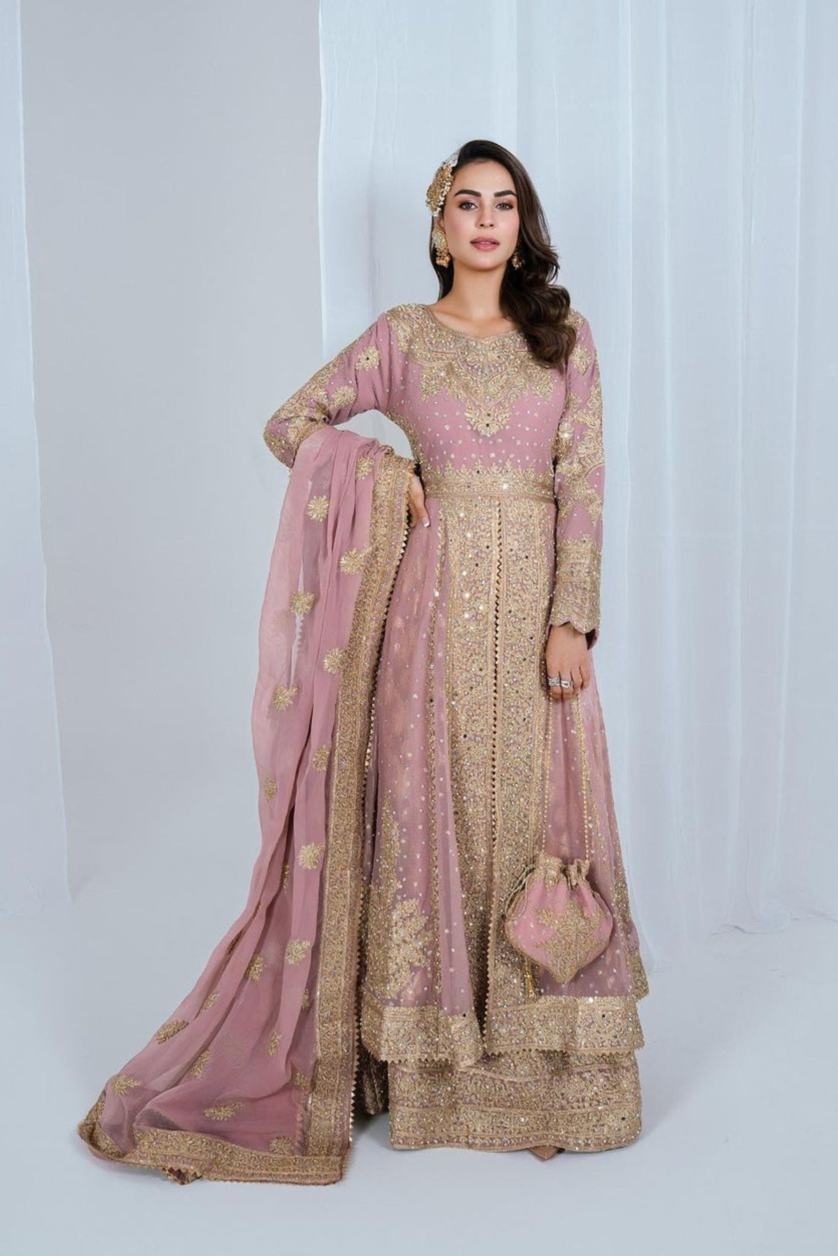 Pakistani Wedding Wear Gown Outfits