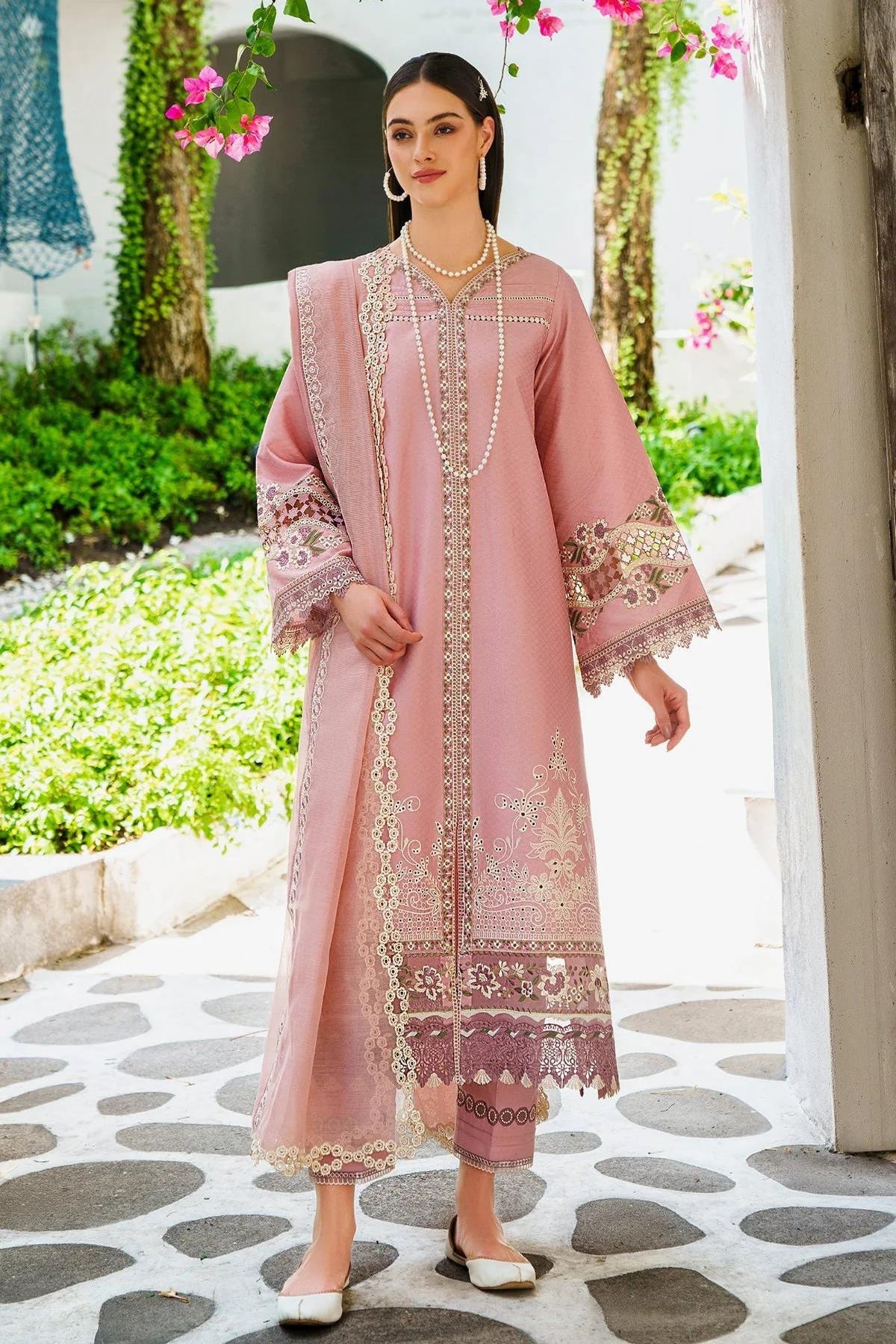 places to buy women&#39;s pakistani formal outfits | classy corner