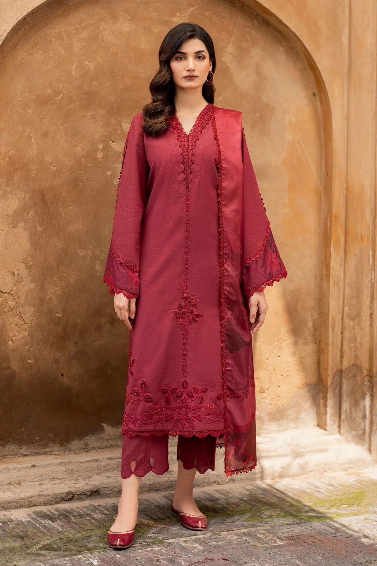 Pakistani Formal Salwar Kameez for Winters