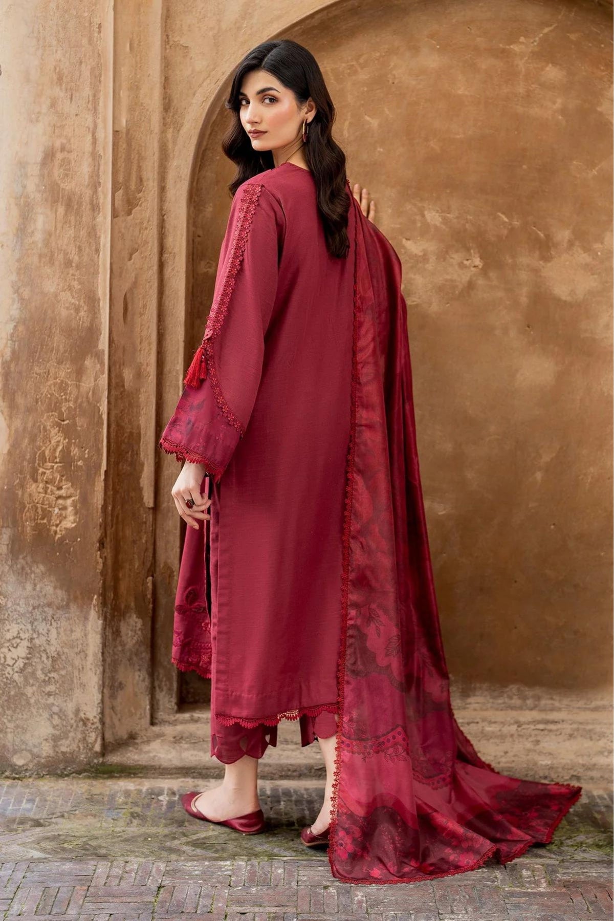 Pakistani Formal Salwar Kameez for Winters