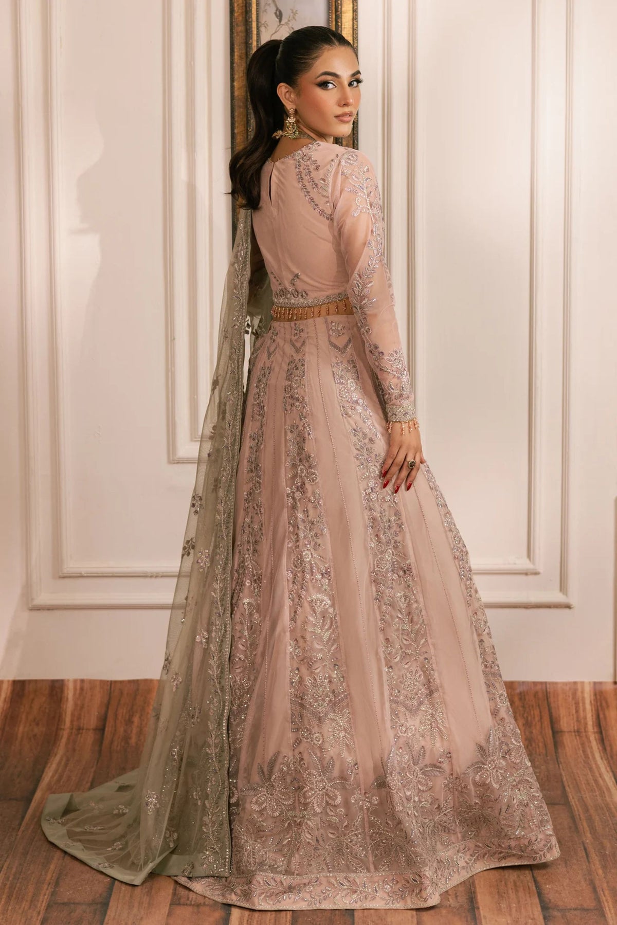 Pakistani Net Wedding Wear Outfits