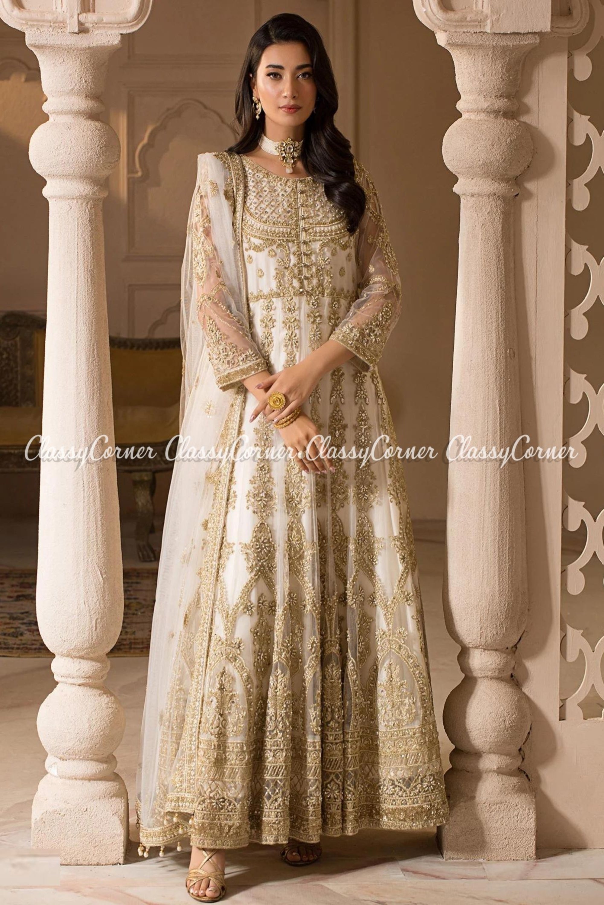 Beautiful Princess in White-golden Gown Stock Image - Image of golden, dress:  10698273