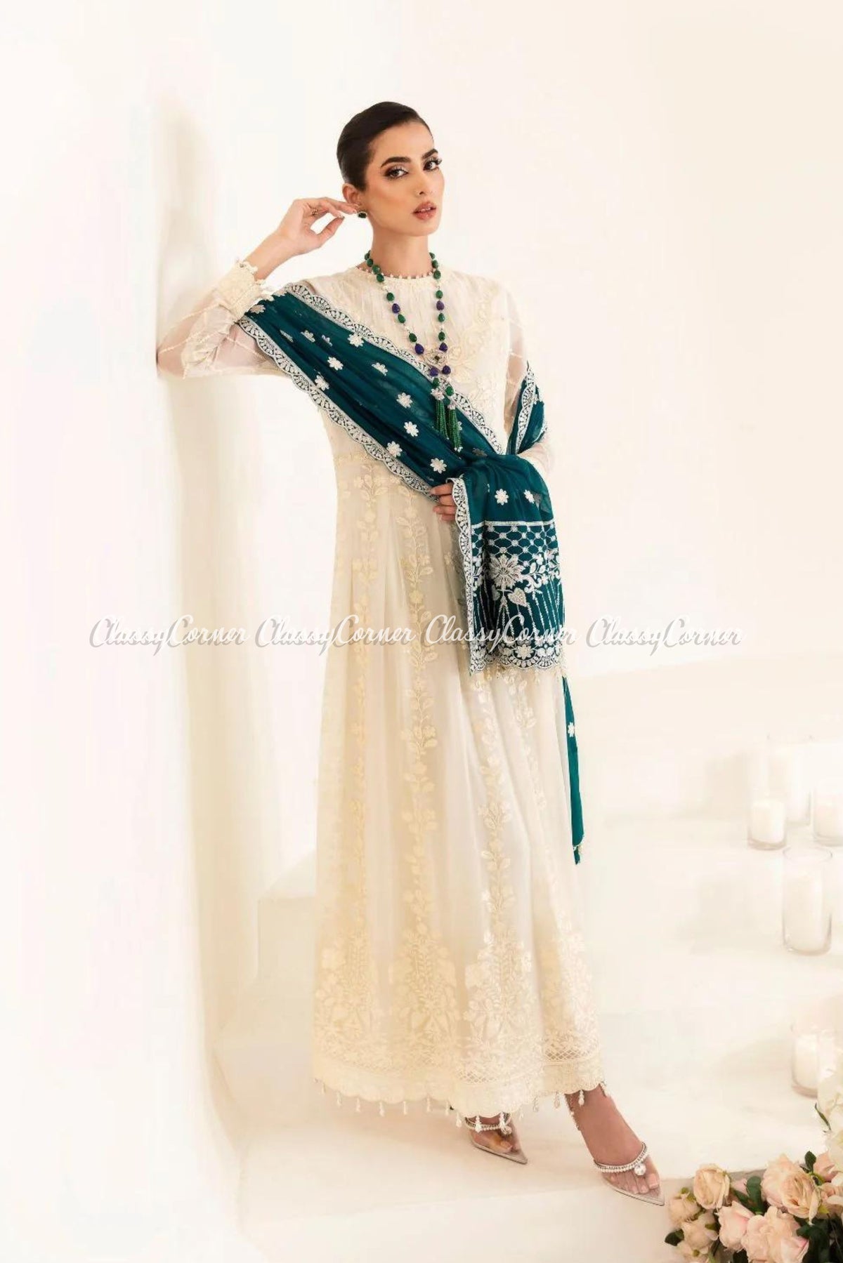 latest wedding outfits pakistani