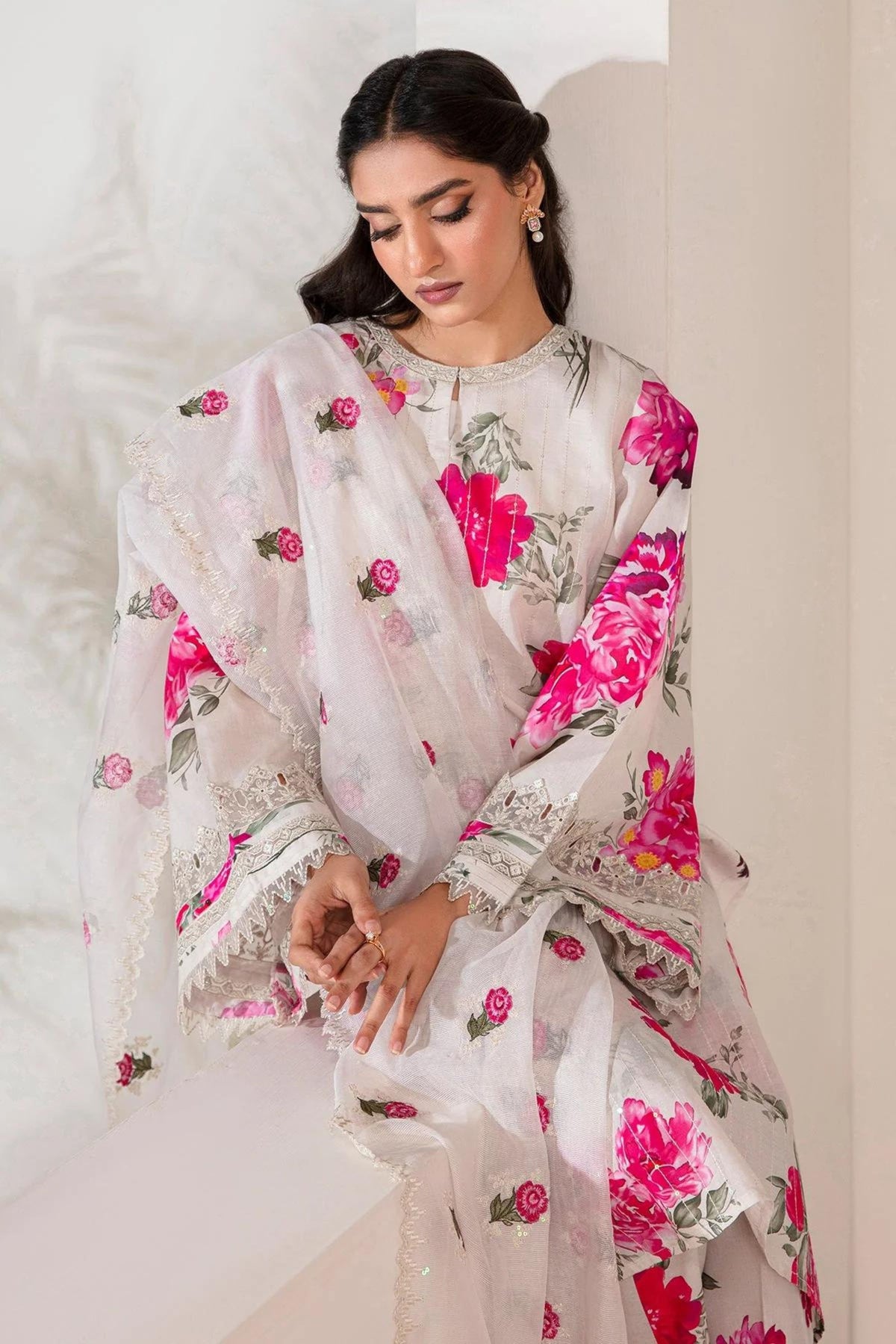 Formal Pakistani Lawn Suits For Ladies