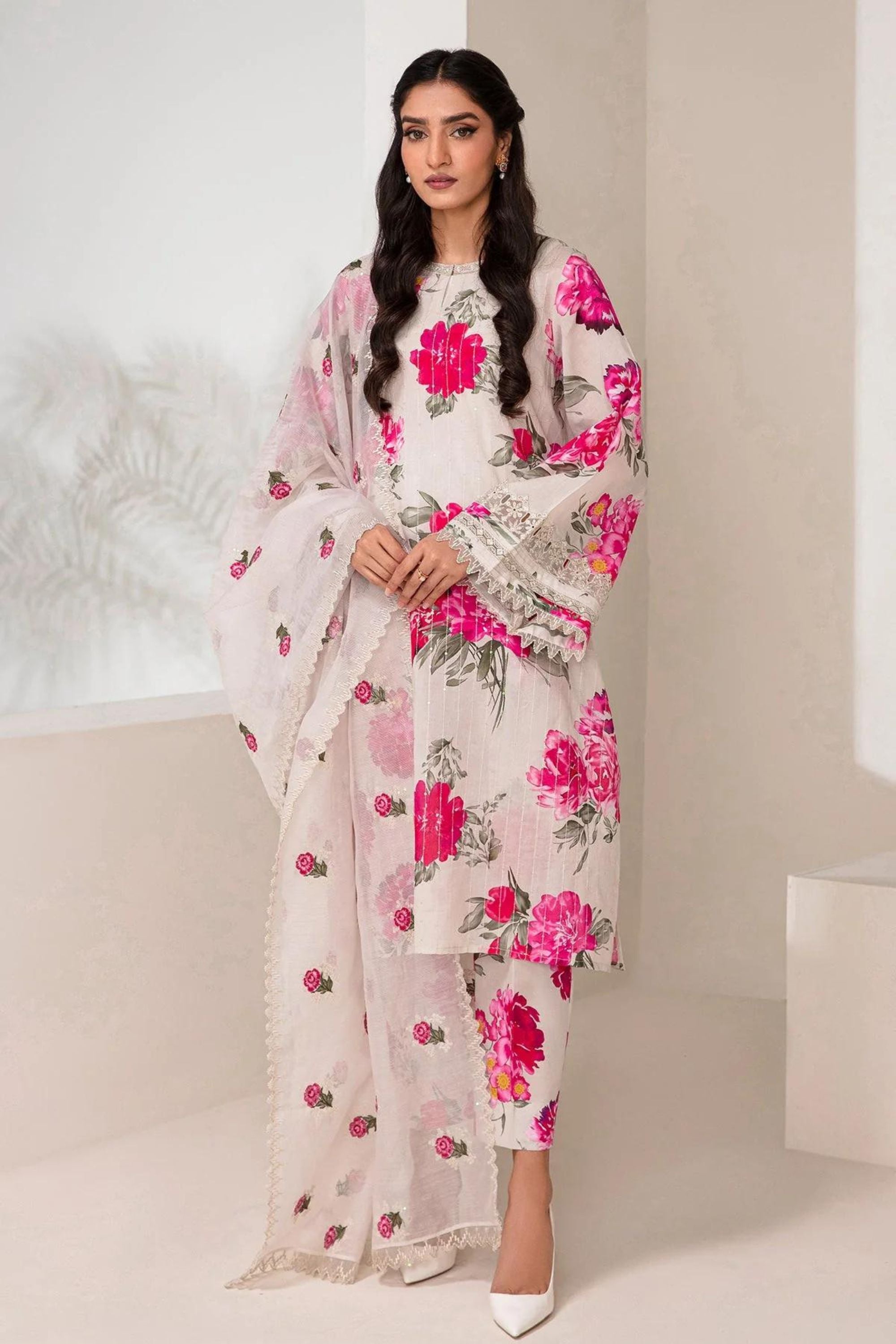 Formal Pakistani Lawn Suits For Ladies