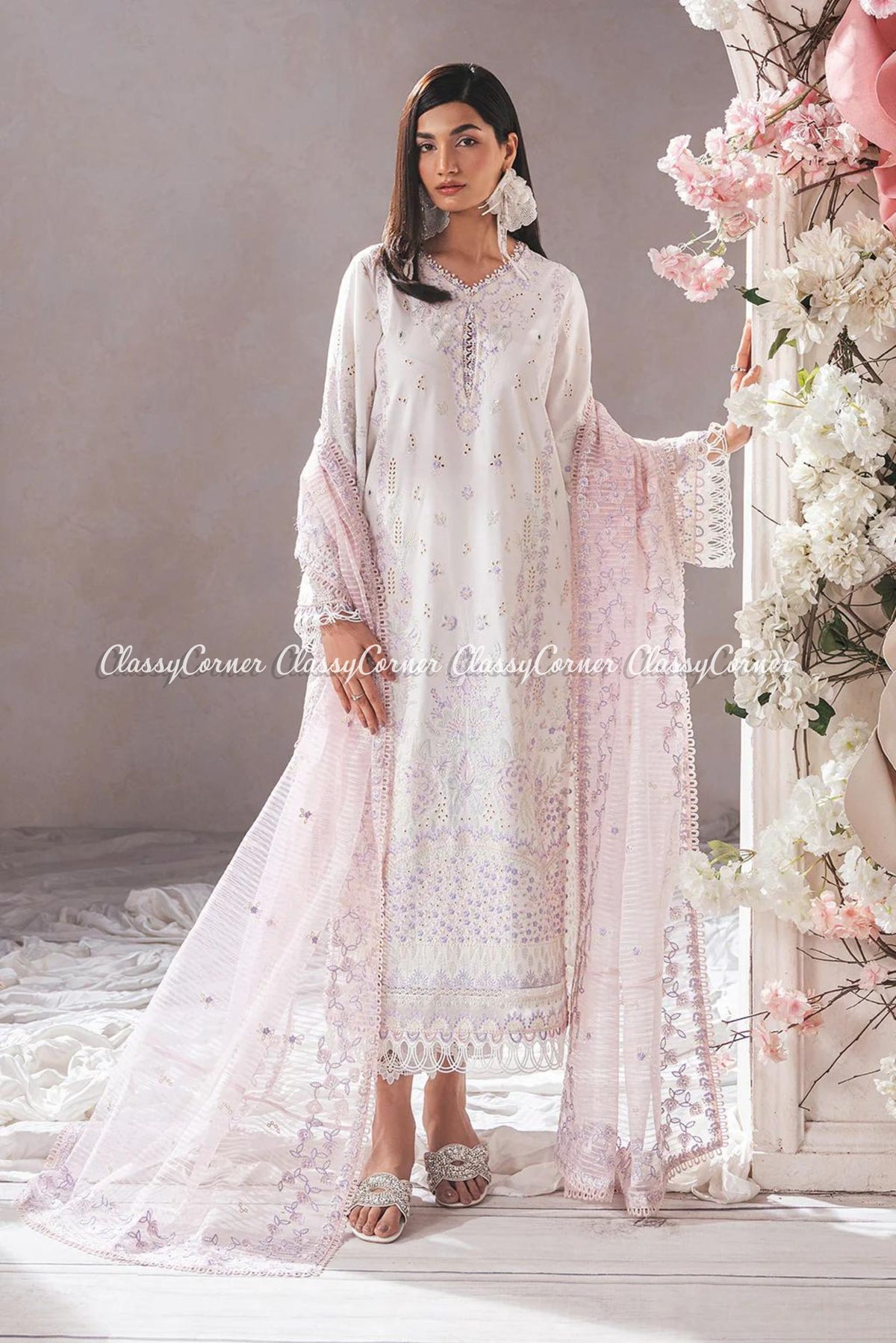 Pakistani wedding clothes for females