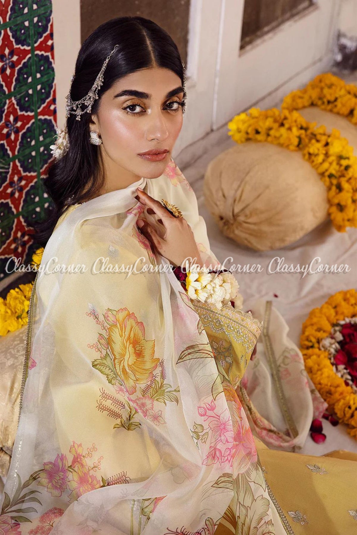 Yellow Cream Lawn Embroidered Pakistani Salwar Kameez