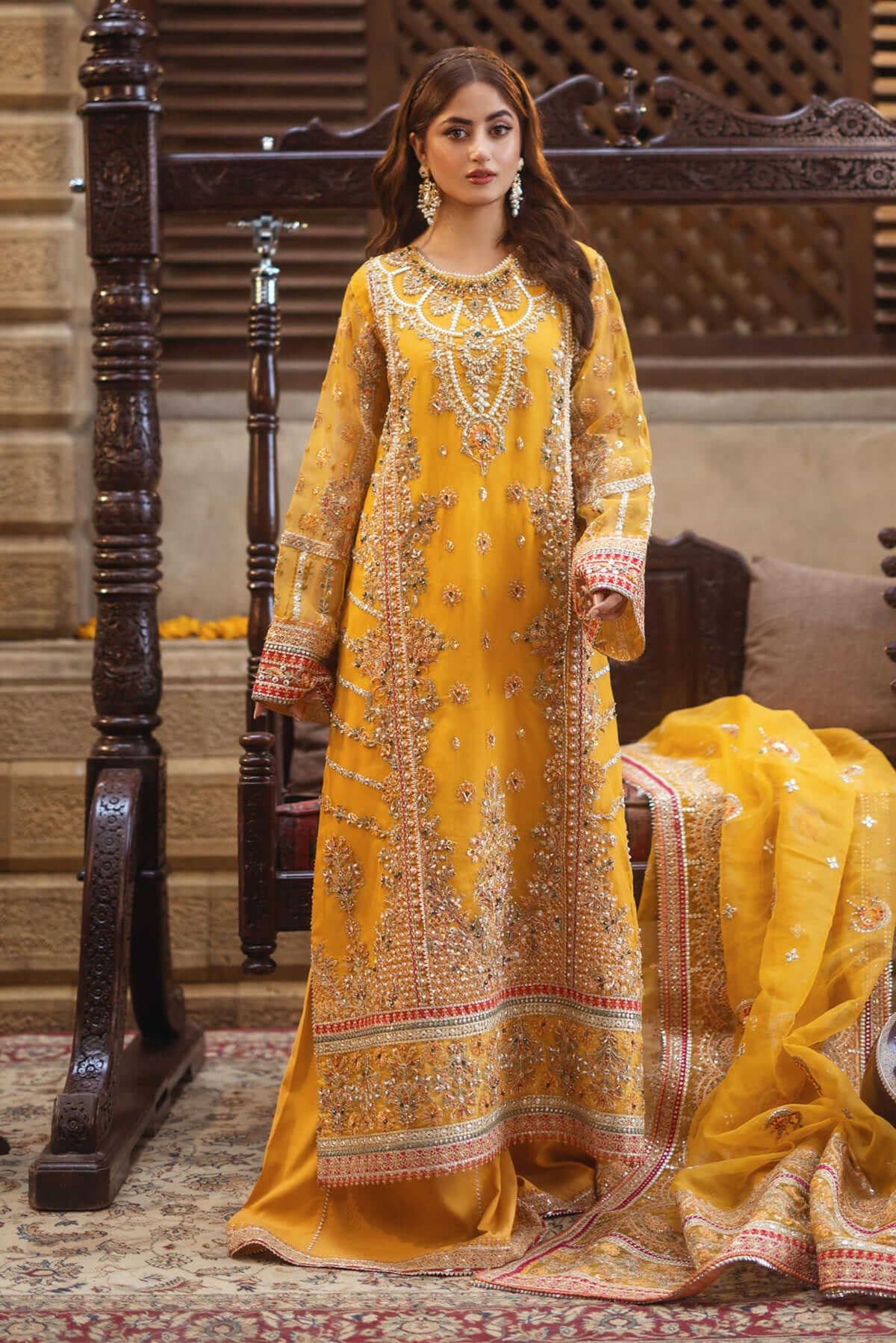 Traditional Pakistani Wedding Outfits