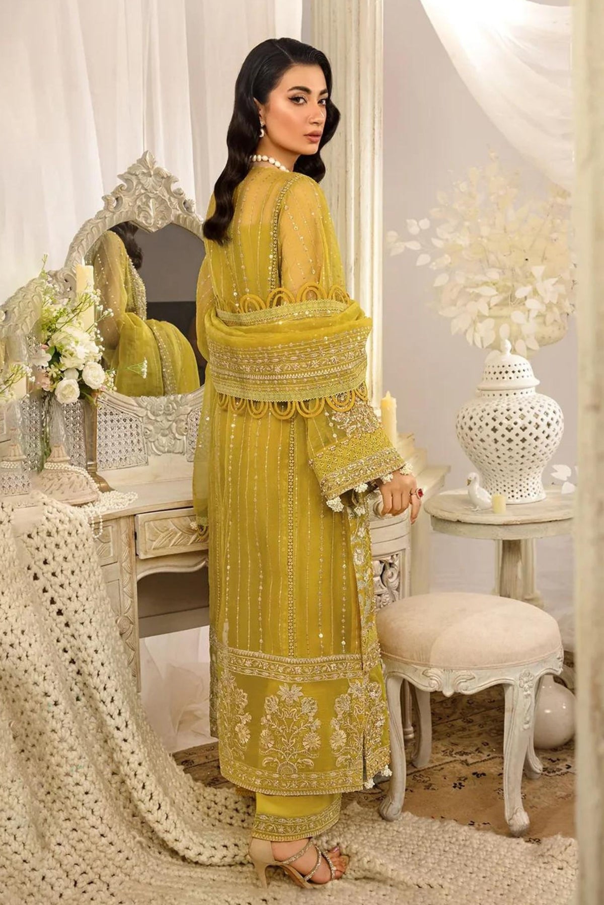  Designer Pakistani Outfits Online