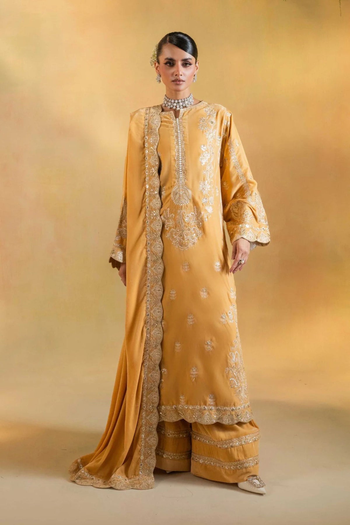 Pakistani Wedding Suits For Women