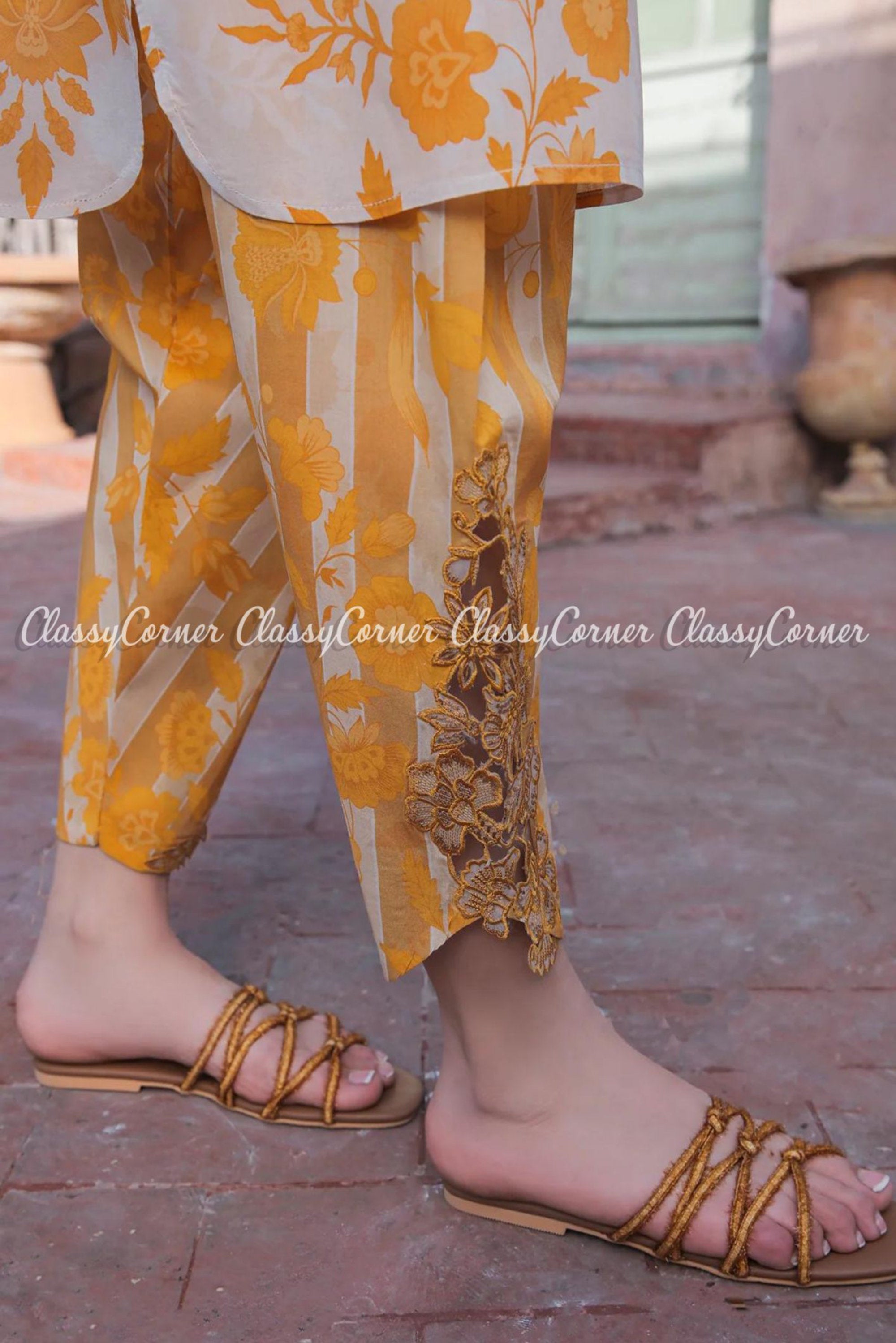 Very Stylish Trouser Design 2020 Latest Salwar Mohri Designs Patiala Salwar  Poncha Designs | Kurta designs women, Trouser design, Kurta designs