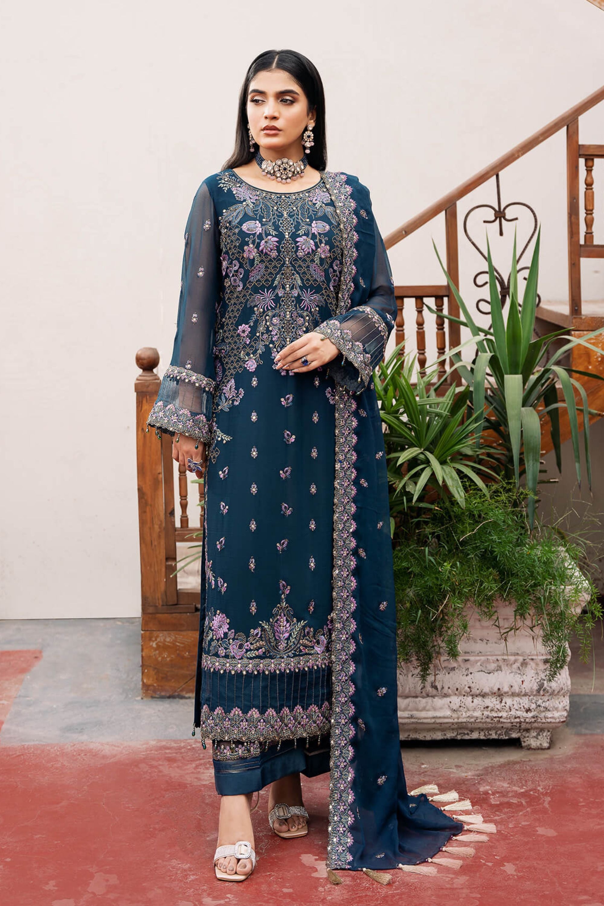 Pakistani Party Wear Suits For Weddings