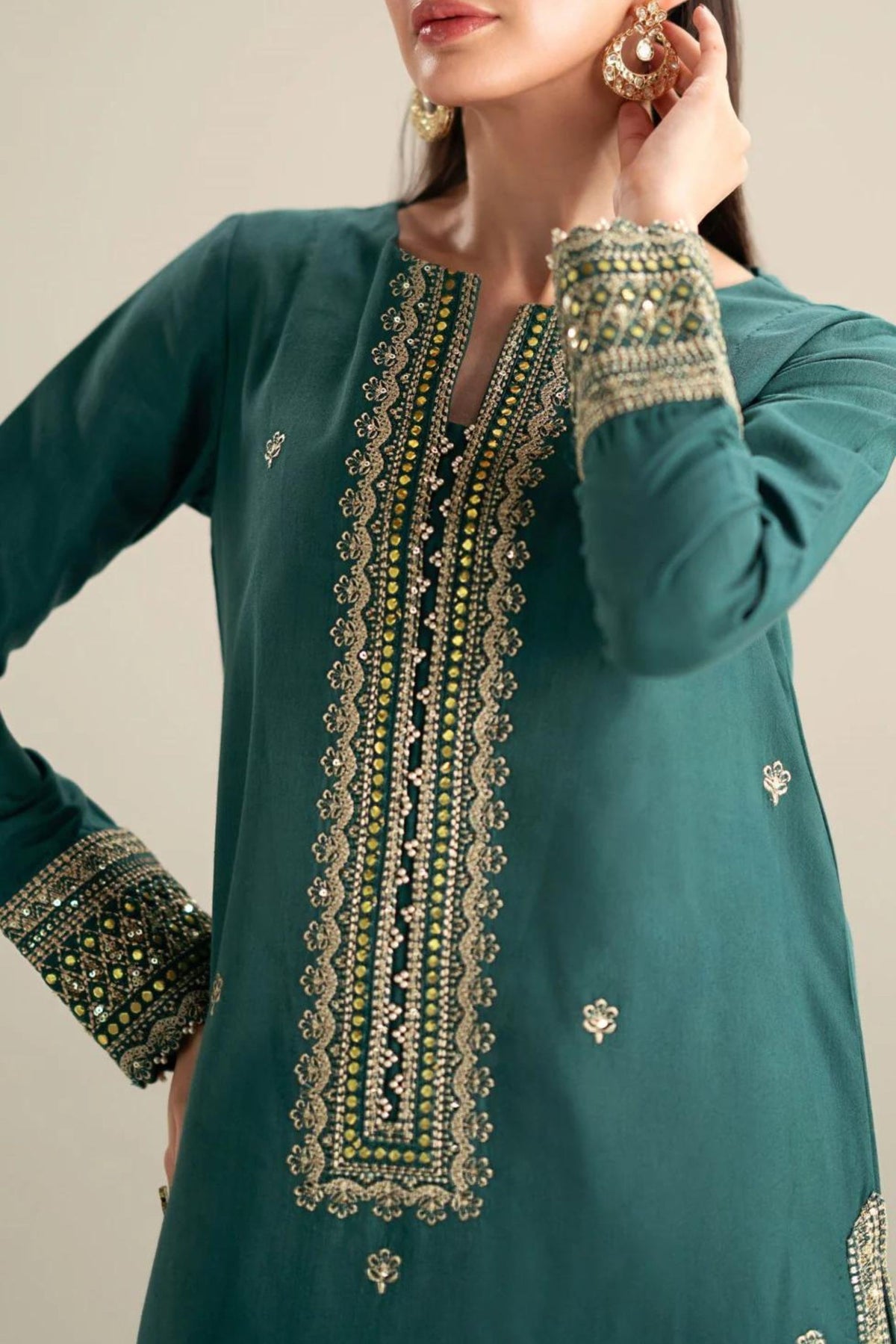 Traditional Pakistani Wedding Clothing