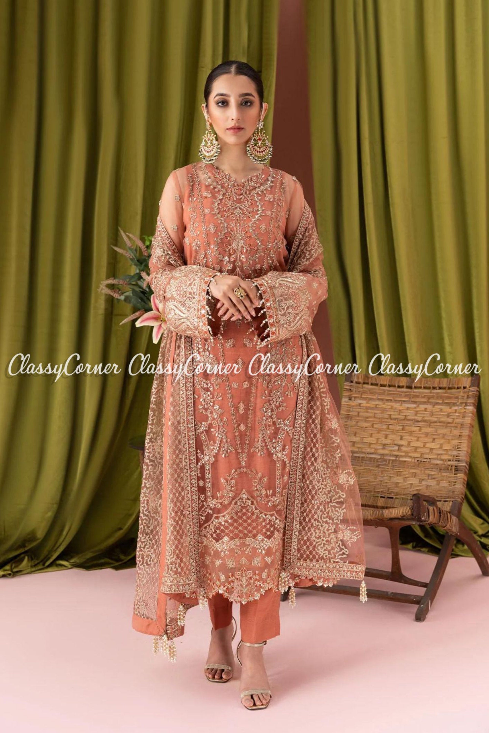 pakistani wedding women outfits